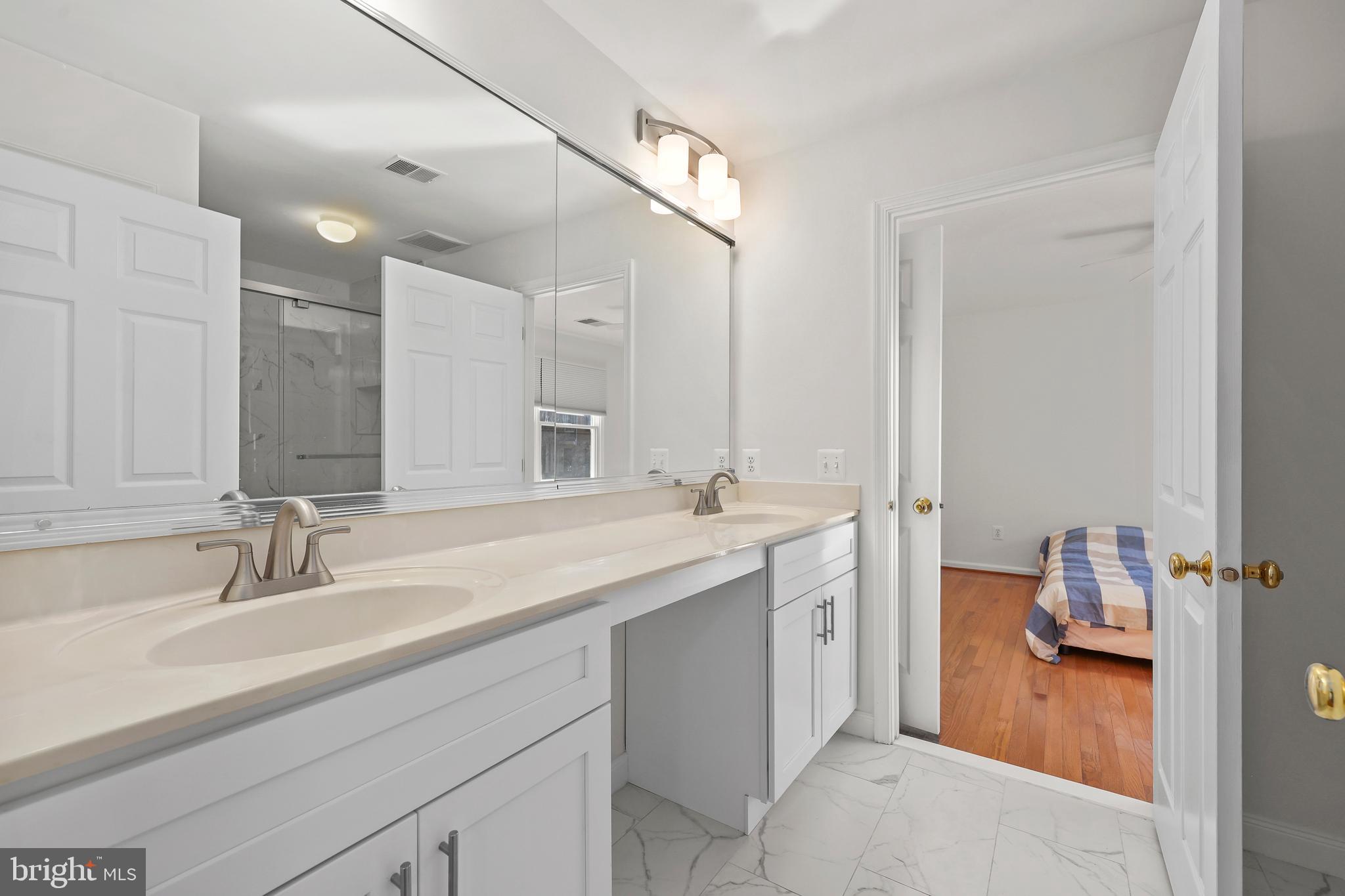 OAK FARMS - Residential