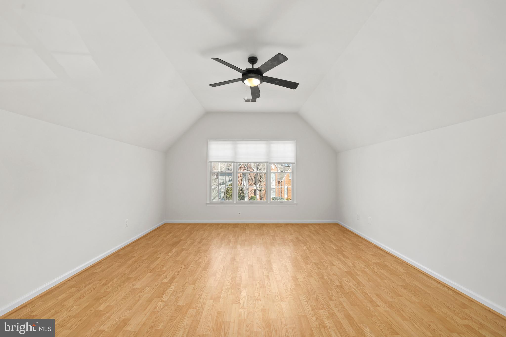 OAK FARMS - Residential