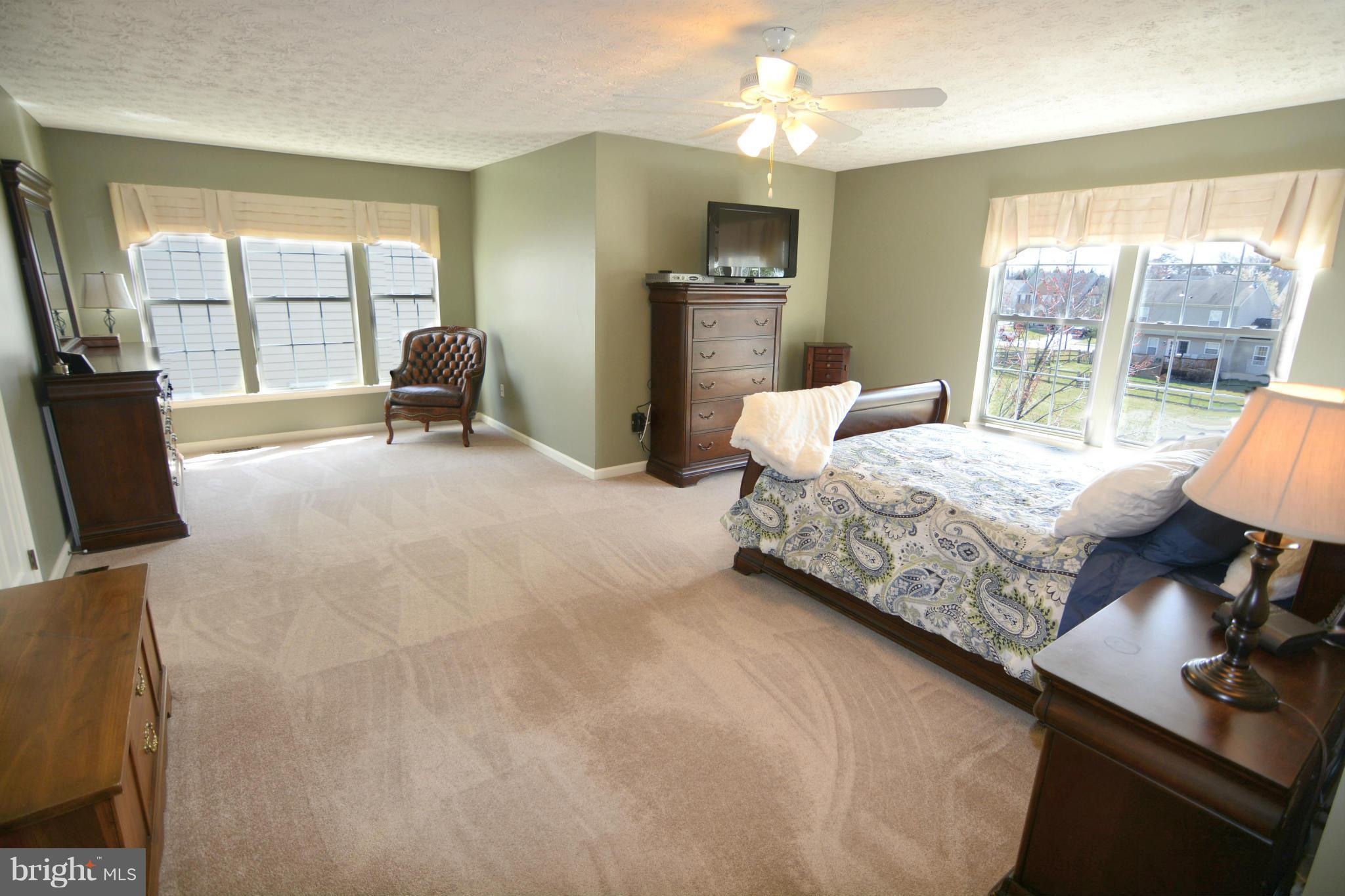 PINEY ORCHARD - Residential