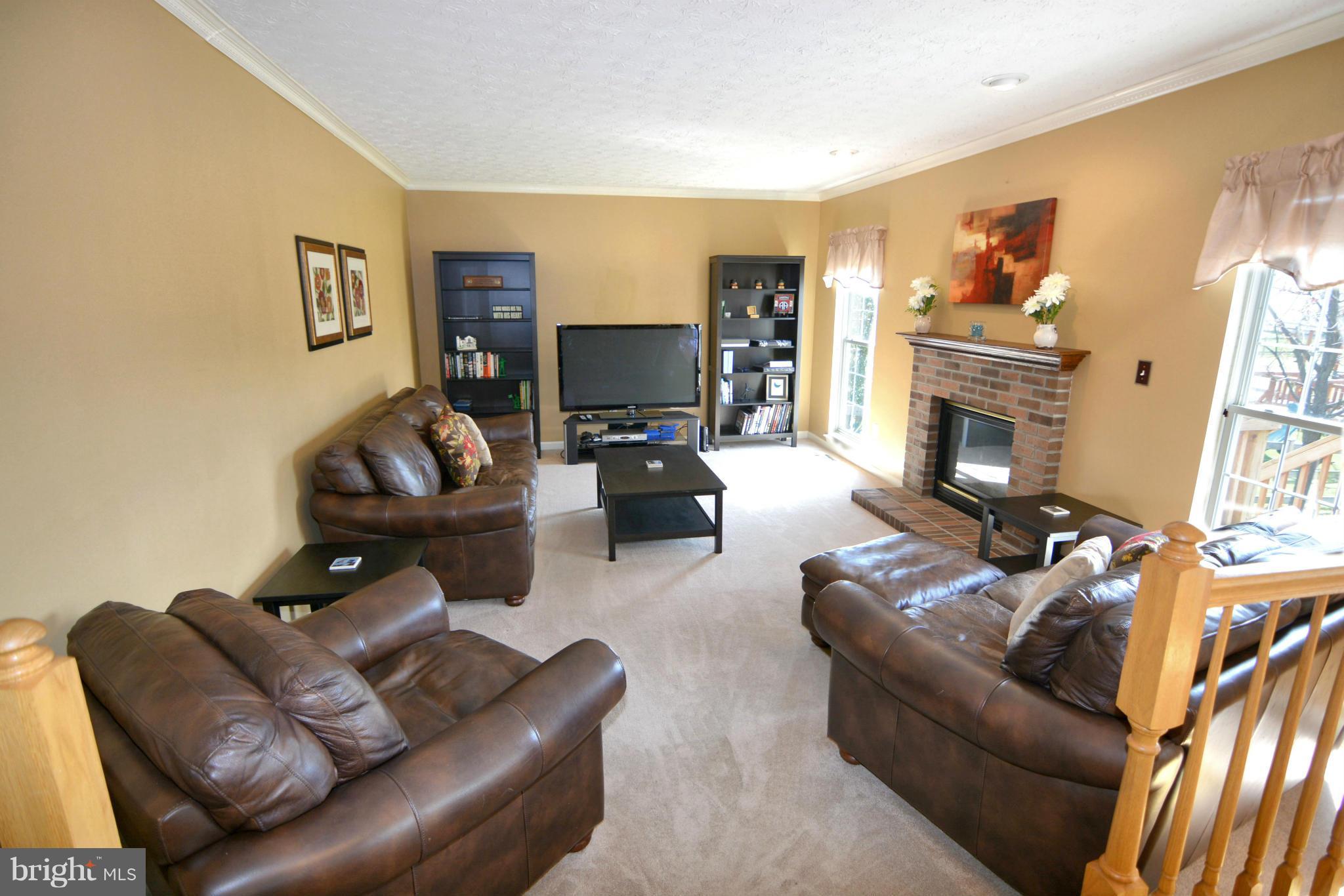 PINEY ORCHARD - Residential