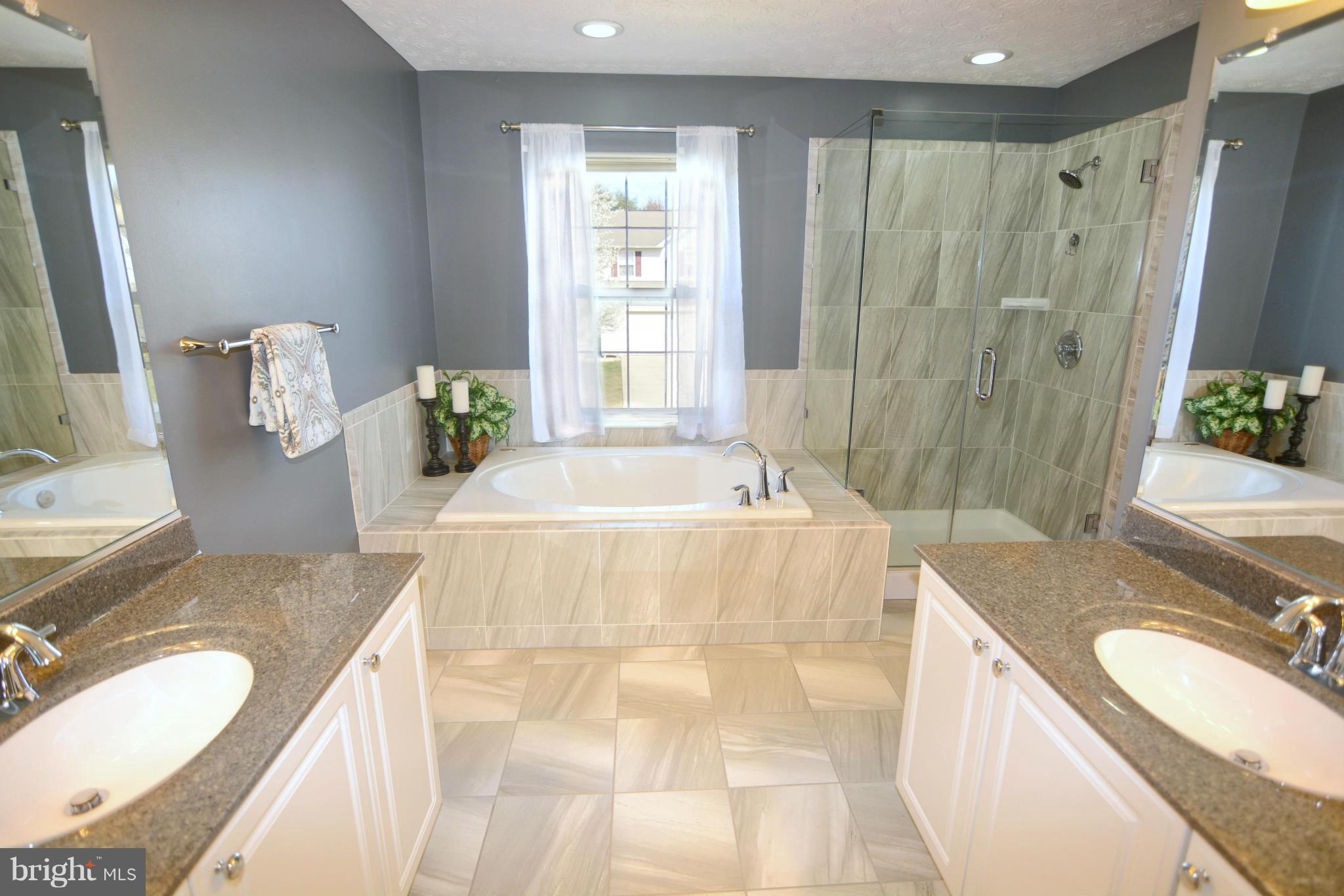 PINEY ORCHARD - Residential