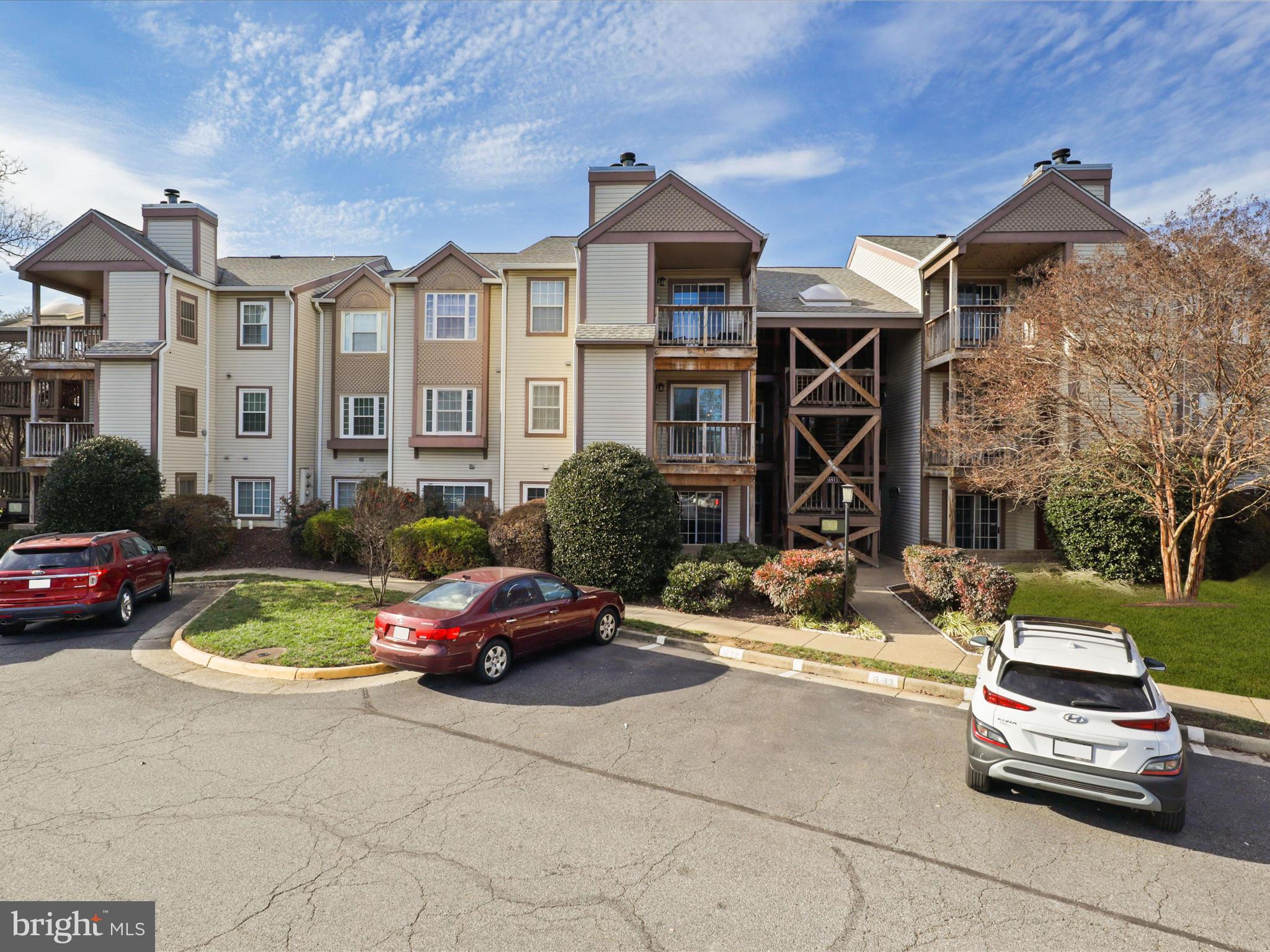 SURREY AT MANCHESTER LAKES - Residential