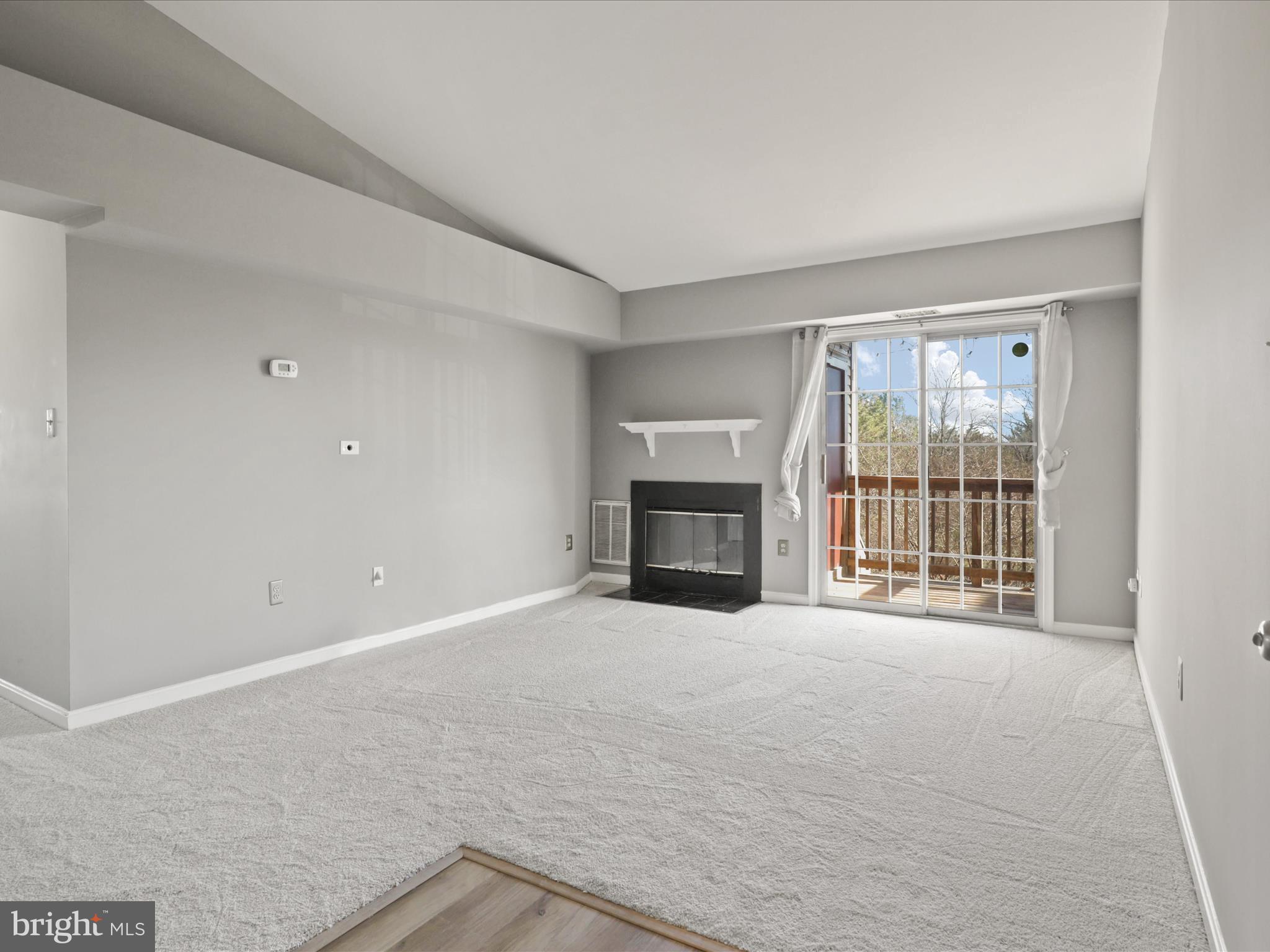 SURREY AT MANCHESTER LAKES - Residential