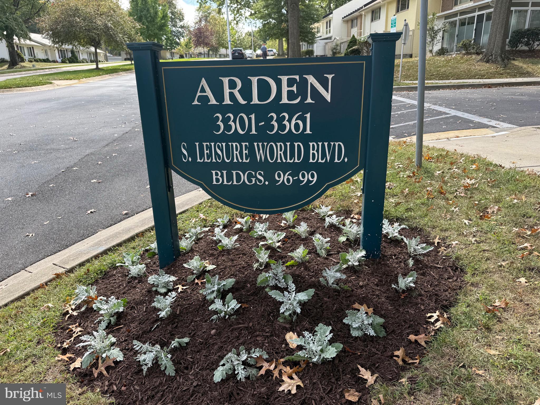 LEISURE WORLD - Residential