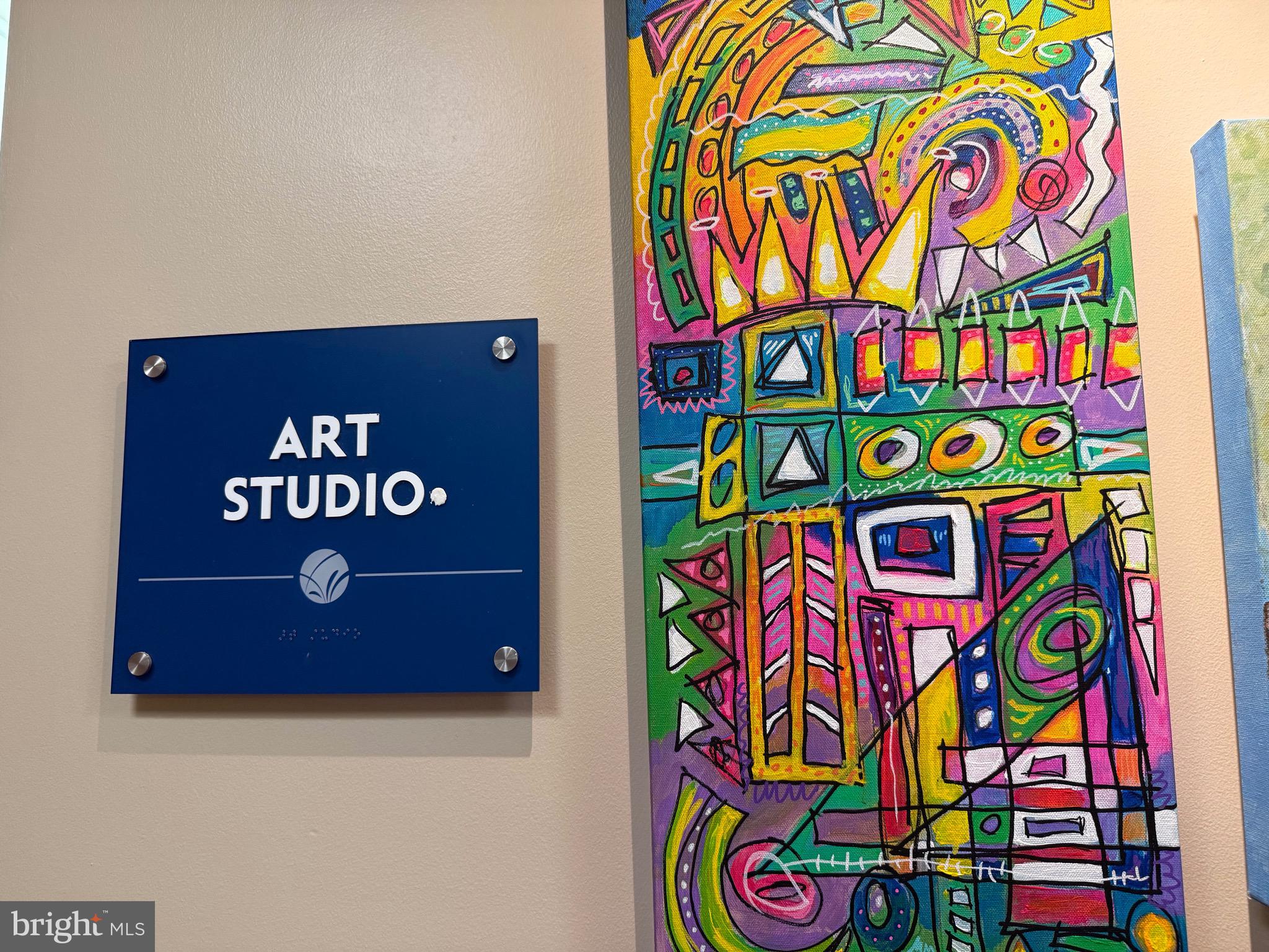 LEISURE WORLD - Residential