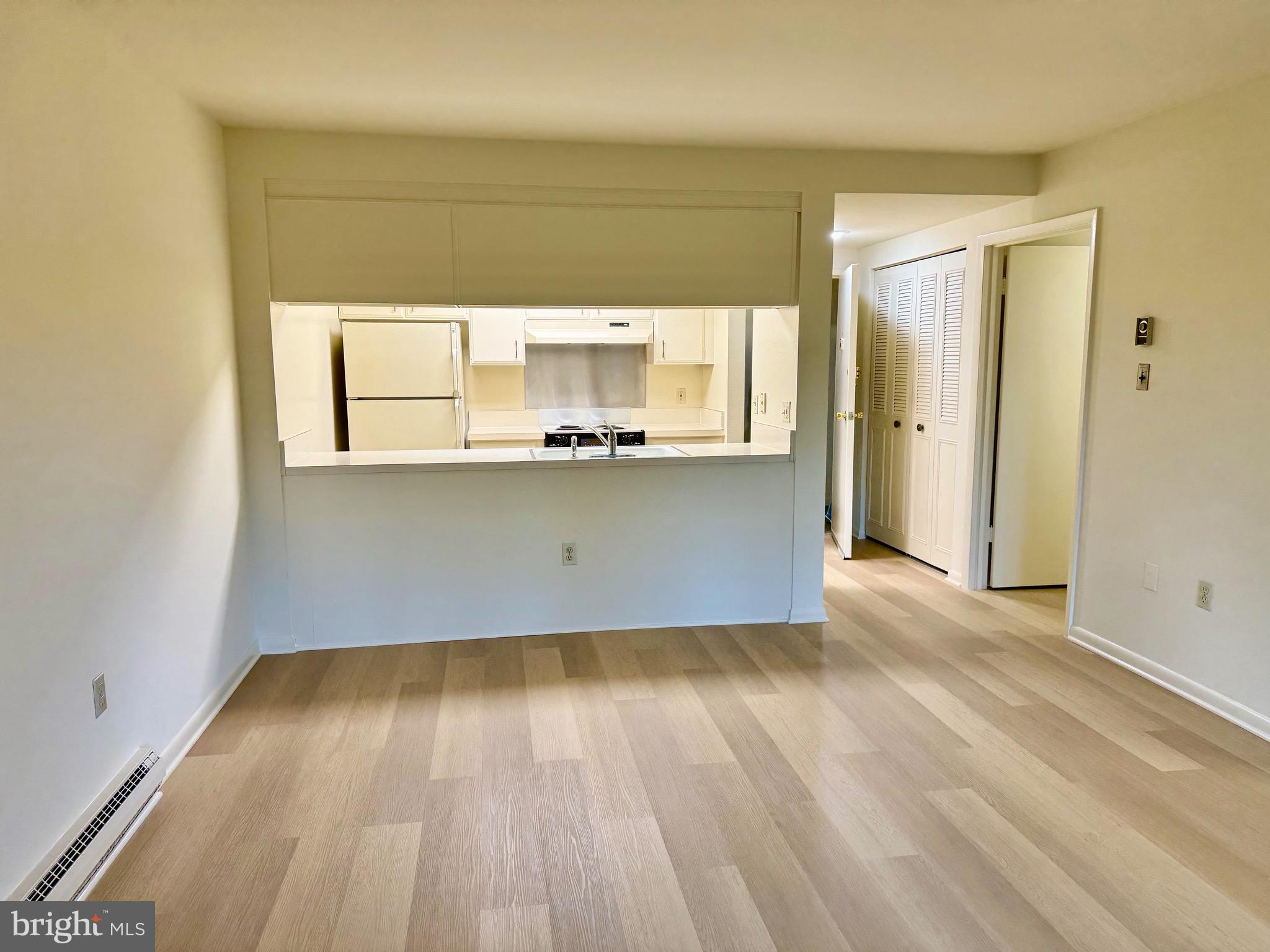 LEISURE WORLD - Residential