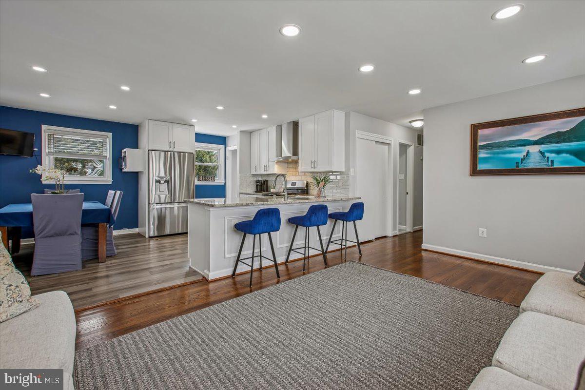 LOISDALE ESTATES - Residential