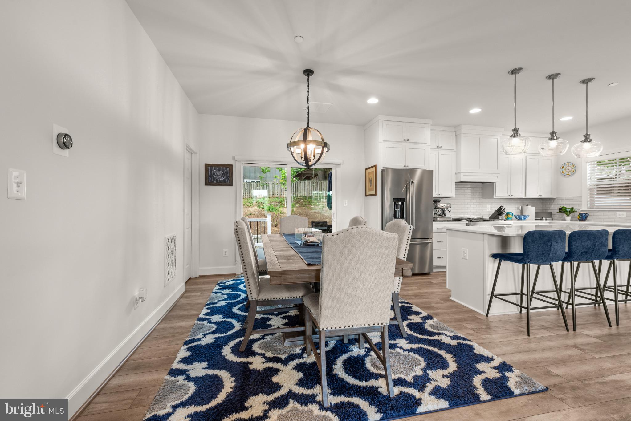 425 WALNUT DRIVE