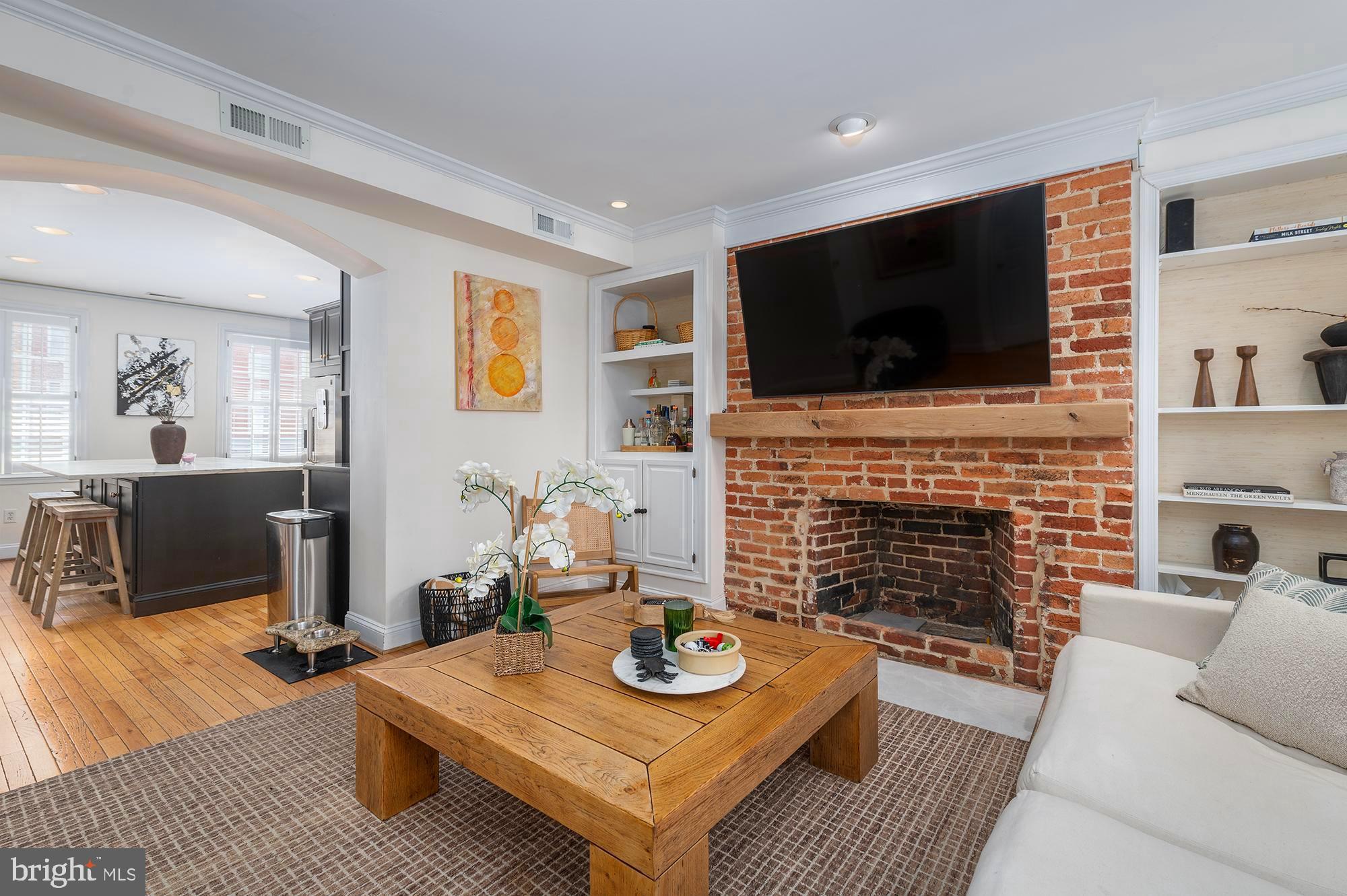 FELLS POINT HISTORIC DISTRICT - Residential