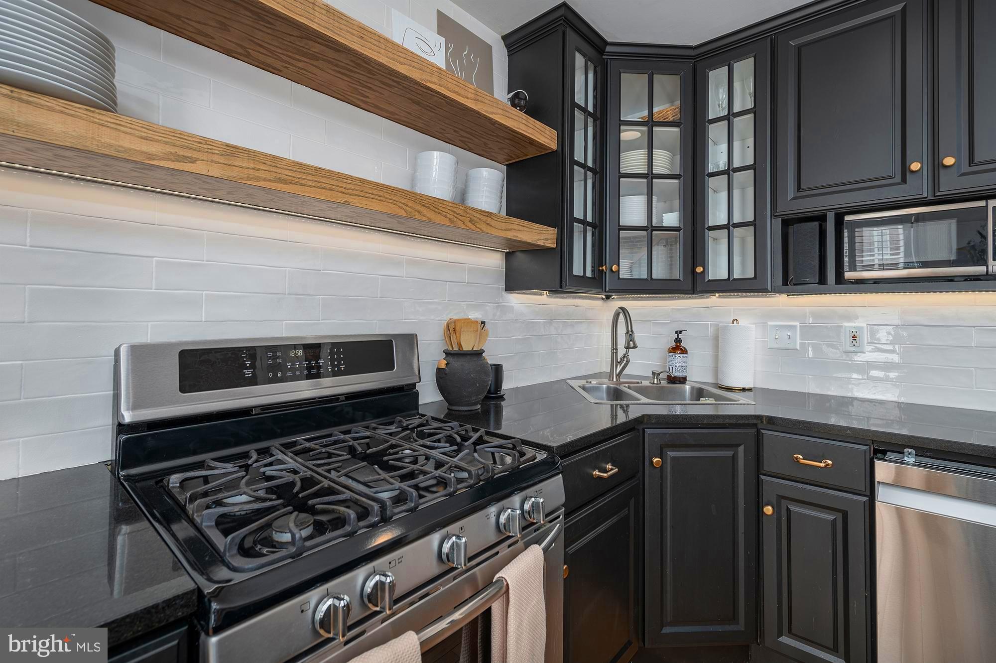 FELLS POINT HISTORIC DISTRICT - Residential