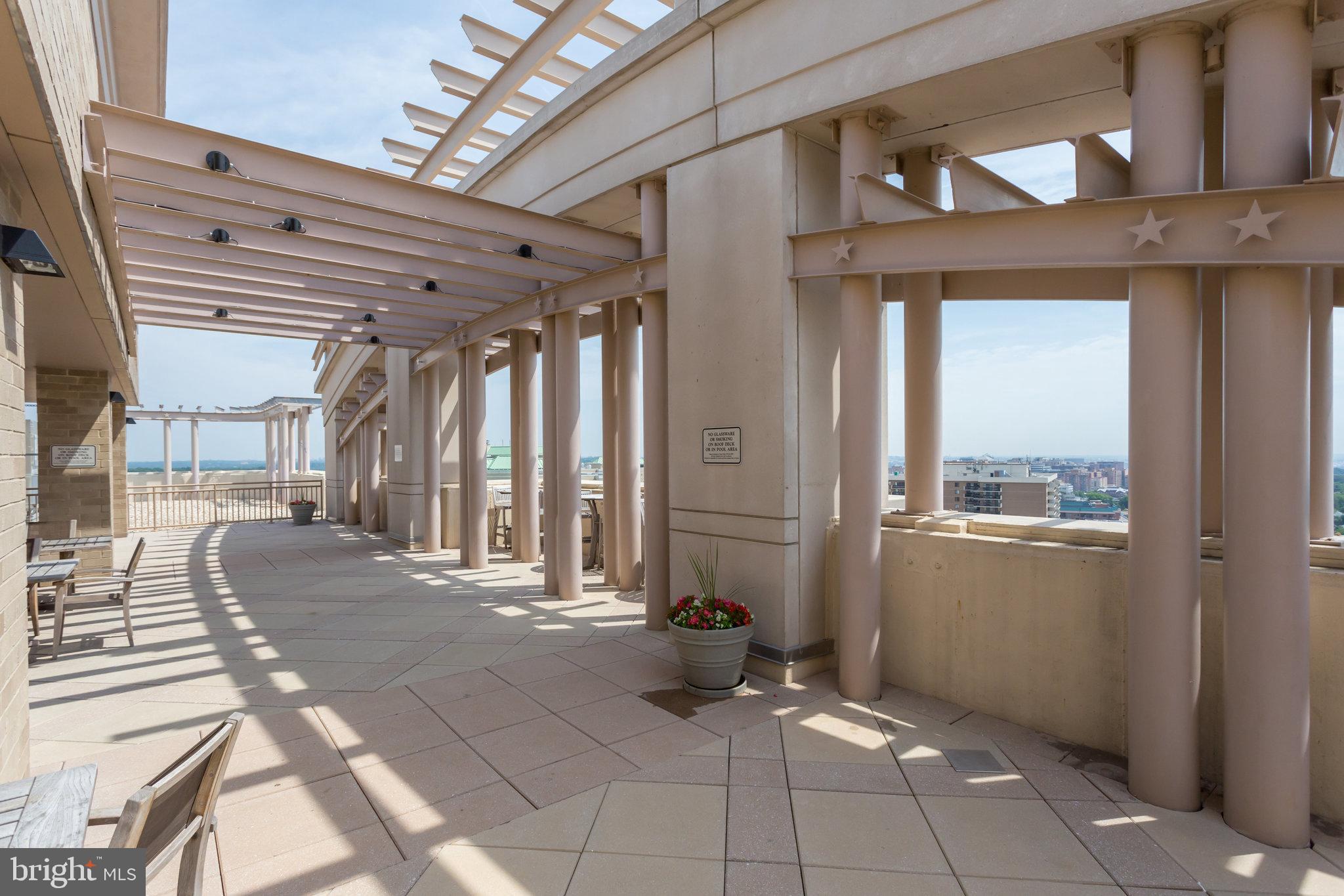 RESIDENCES AT LIBERTY CENTER - Residential