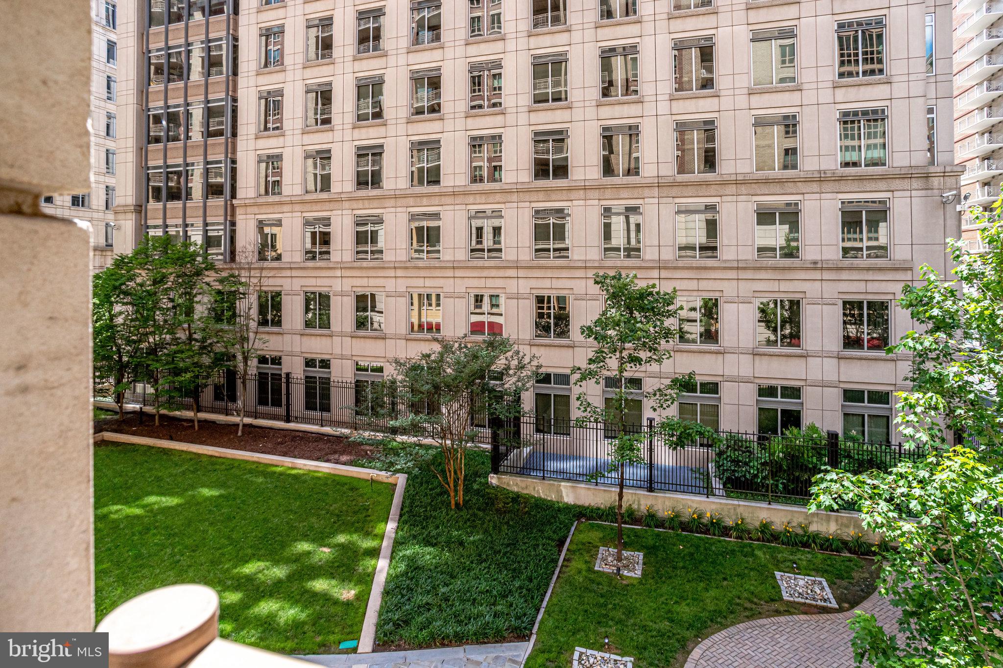 RESIDENCES AT LIBERTY CENTER - Residential