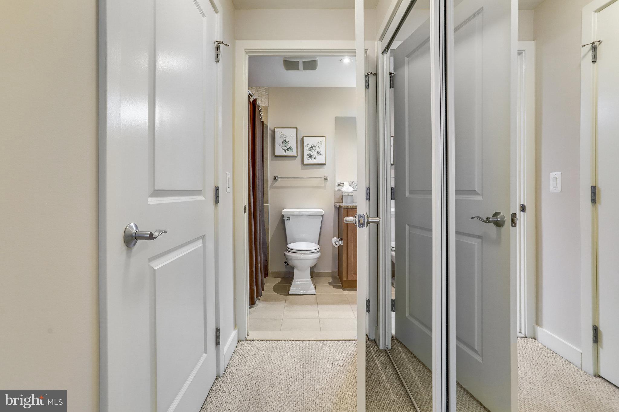 RESIDENCES AT LIBERTY CENTER - Residential