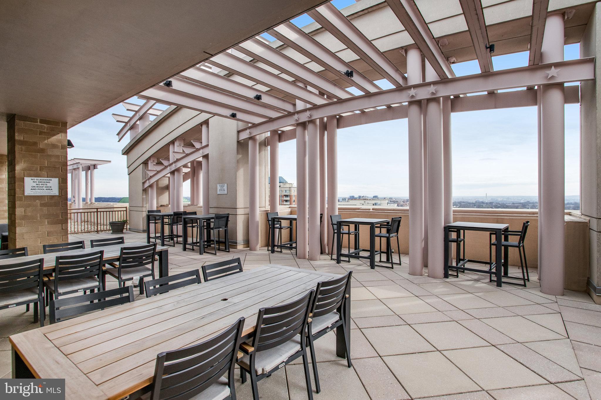 RESIDENCES AT LIBERTY CENTER - Residential