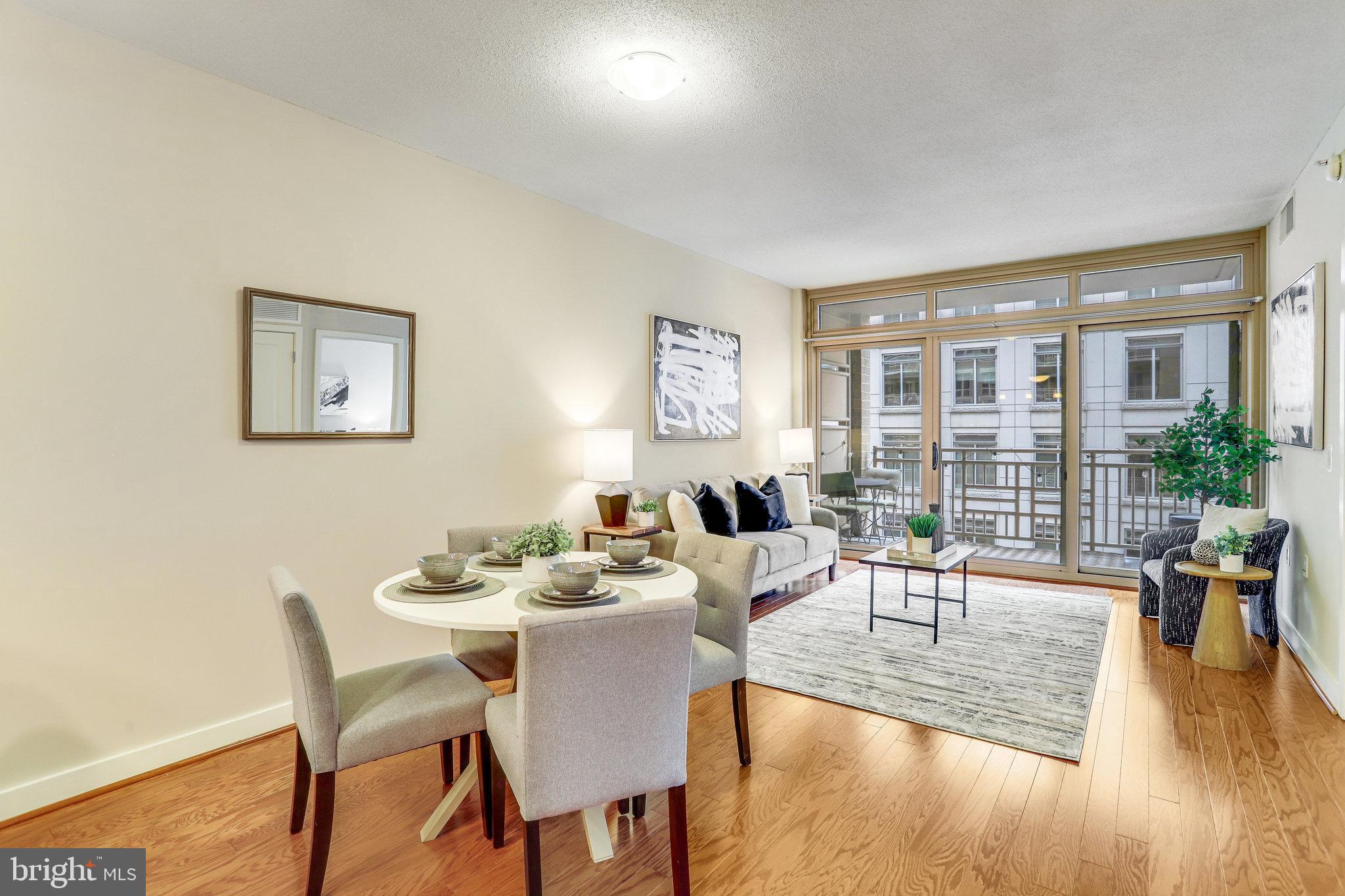 RESIDENCES AT LIBERTY CENTER - Residential