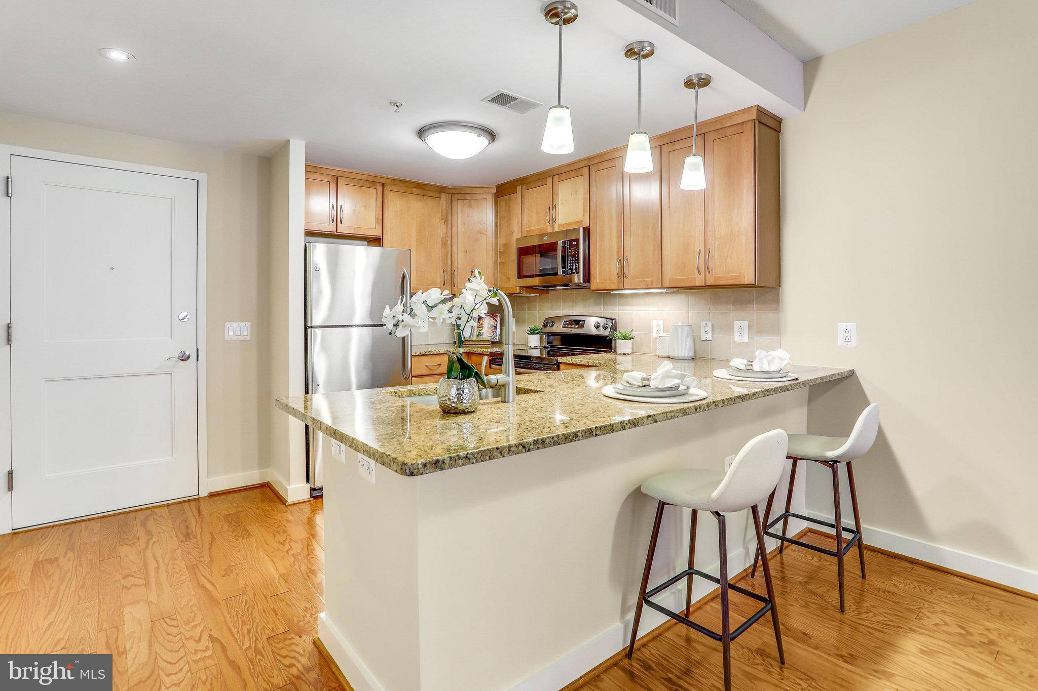 RESIDENCES AT LIBERTY CENTER - Residential