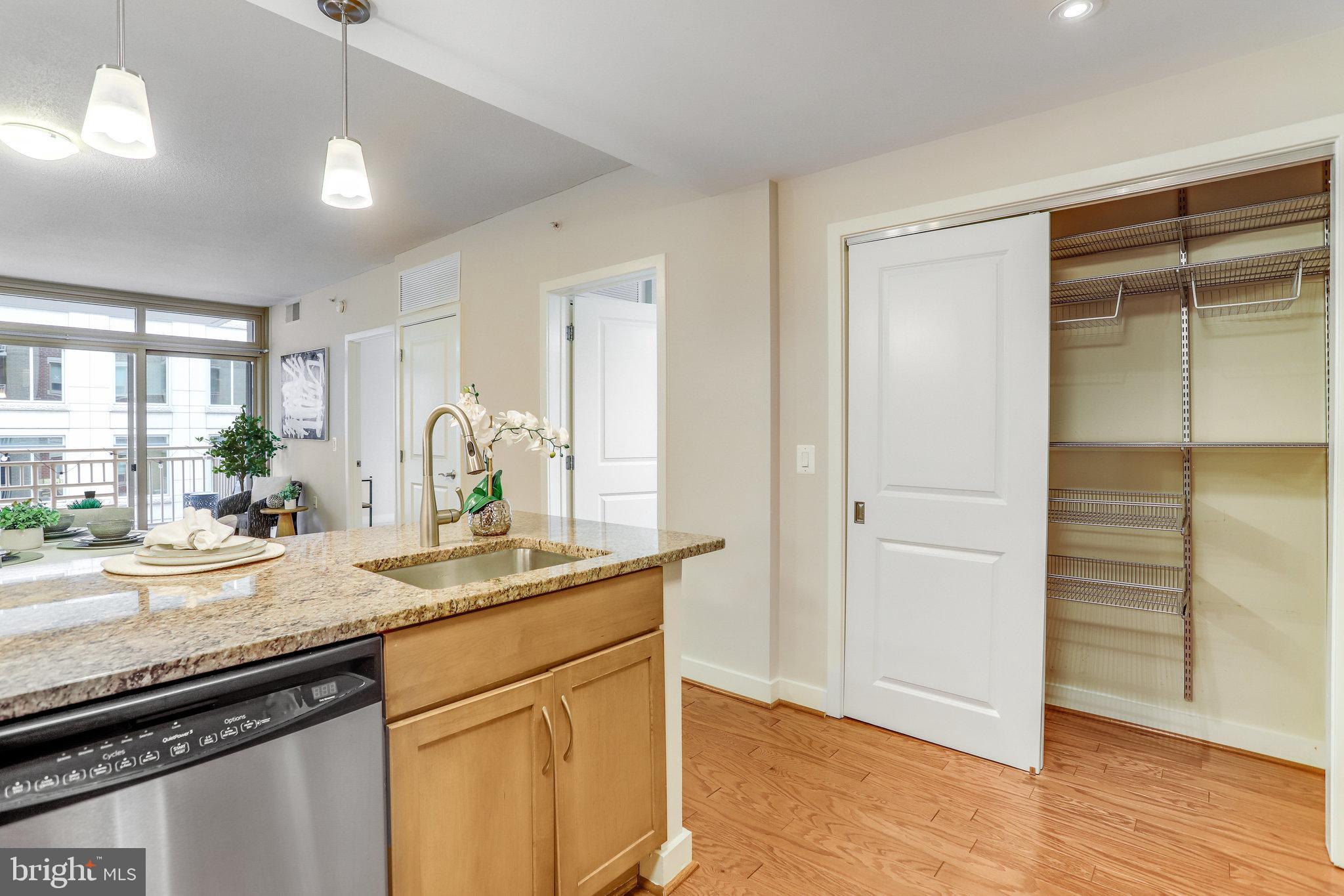 RESIDENCES AT LIBERTY CENTER - Residential