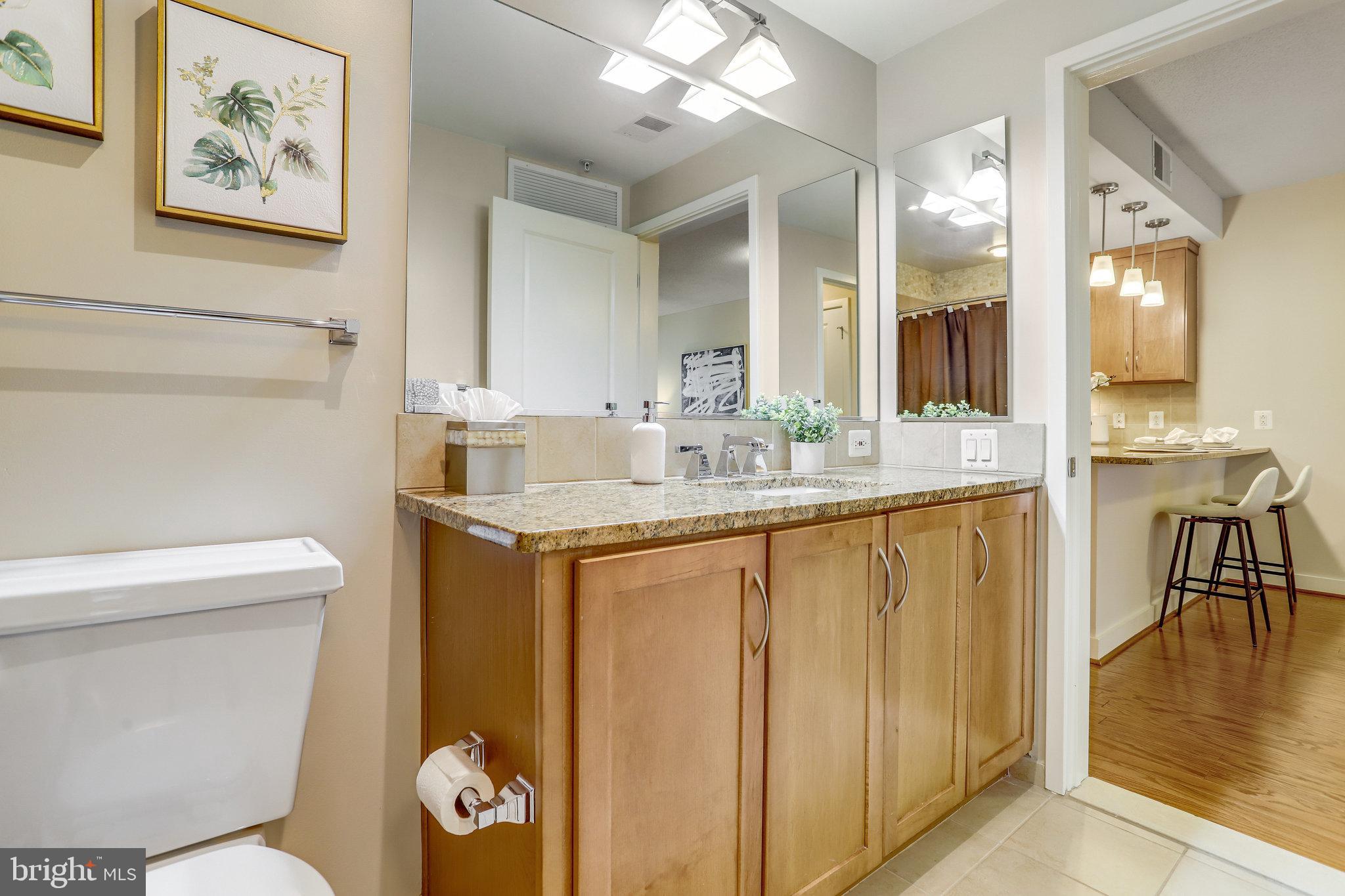 RESIDENCES AT LIBERTY CENTER - Residential