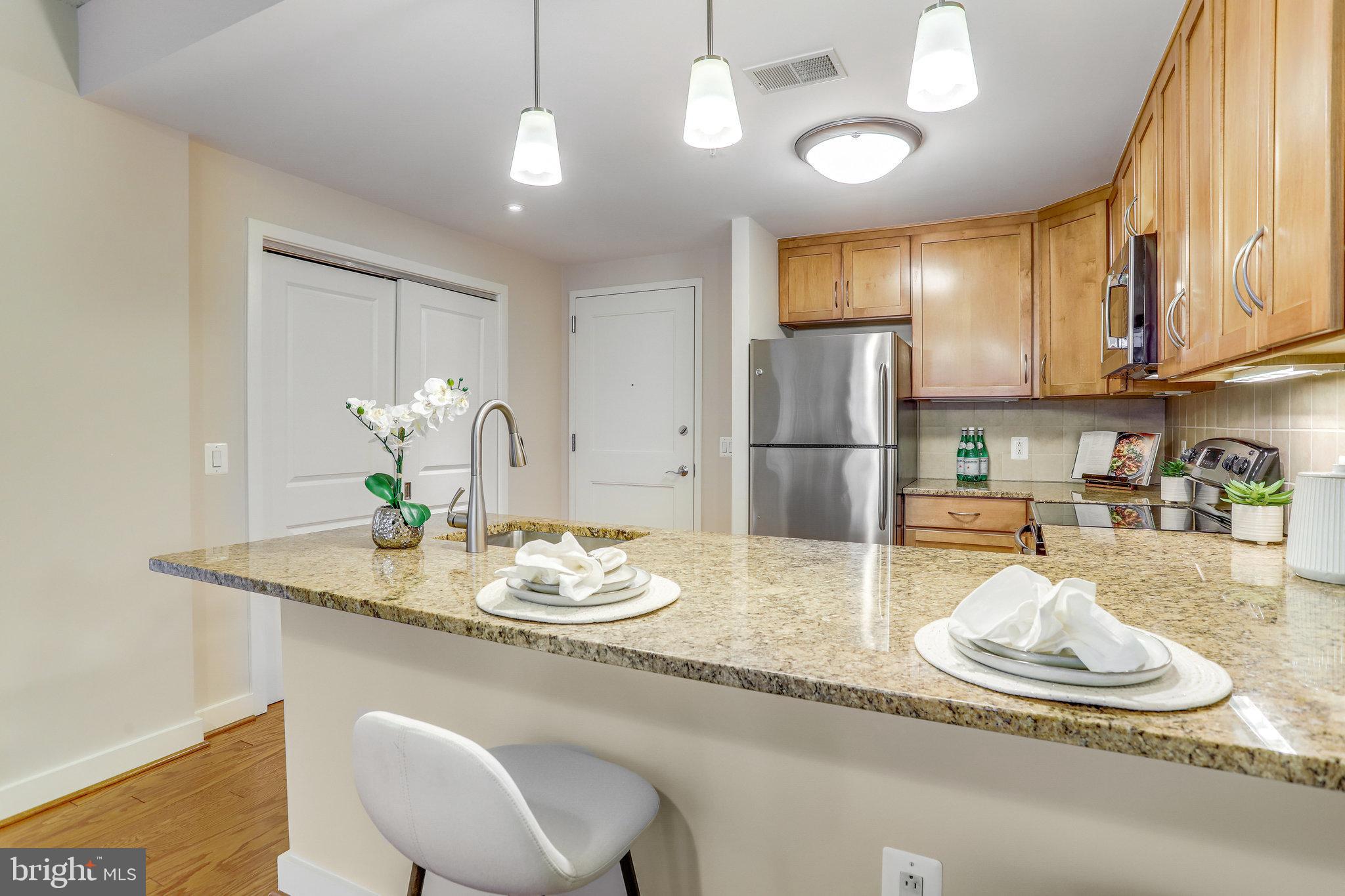 RESIDENCES AT LIBERTY CENTER - Residential