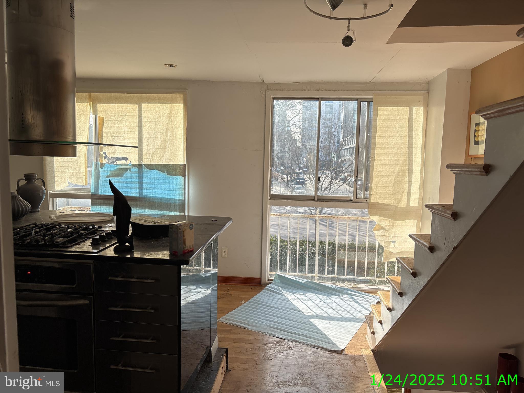 333 I STREET SW 207