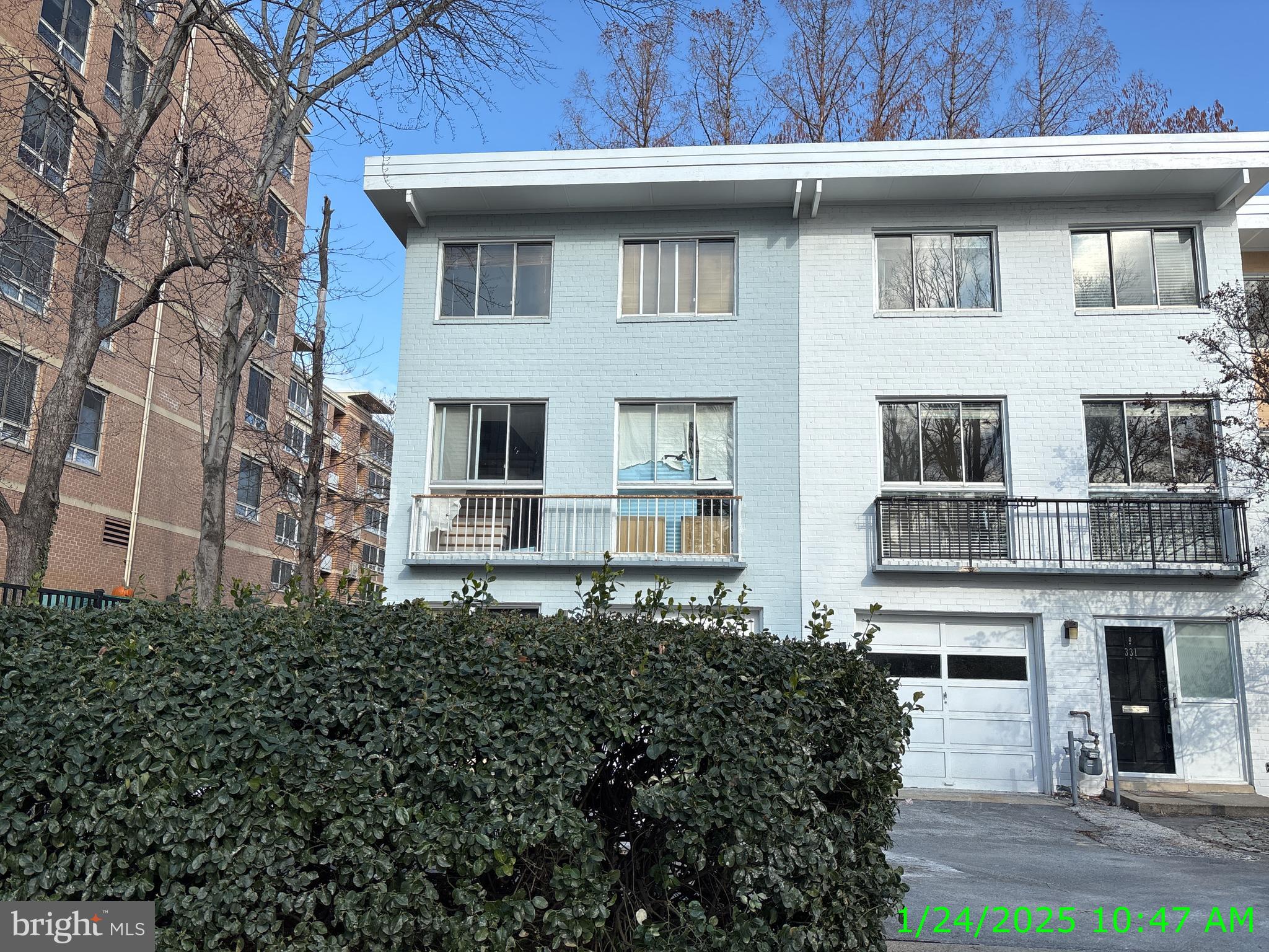 333 I STREET SW 207