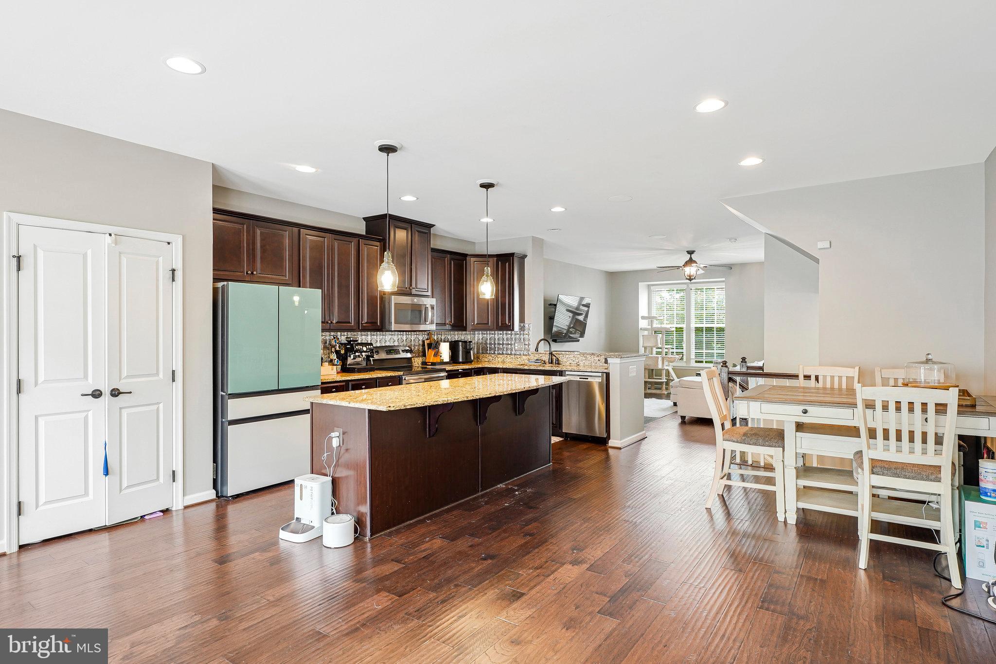 7109 SANTA CRUZ PLACE