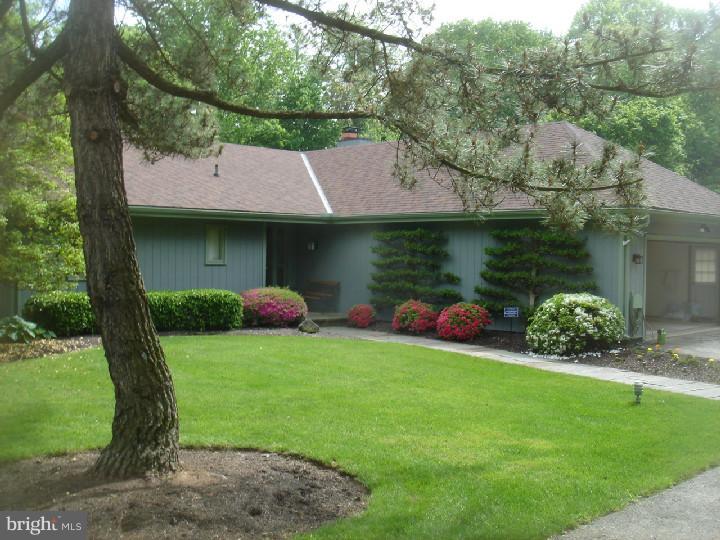 Beautiful contemporary home on a level 1.3 acre lot in Willistown Township. One floor living at its best.! This well maintained 4 bedroom 3.5 bath home features impeccable craftsmanship. Strong horizontal lines with rows of windows allow plenty of natural light. The new master bedroom and bath addition is to the right of the great room. The remaining 3 bedrooms and 2 baths are on the opposite side of the home. There is a 20 foot dining room and 2 decks; one off of the kitchen and the other adjacent to the great room. The basement is partially finished with a game room, large multi-purpose room with large windows, powder room and oversized outside entrance. This is a highly energy-efficient home, with utility costs under $2k/year. Many recent updates include: roof, two 200 amp electric panels and newer septic system. Very private and within walking distance of Malvern Boro. This property is an ideal tranquil spot for enjoying life, nature, family and friends.
