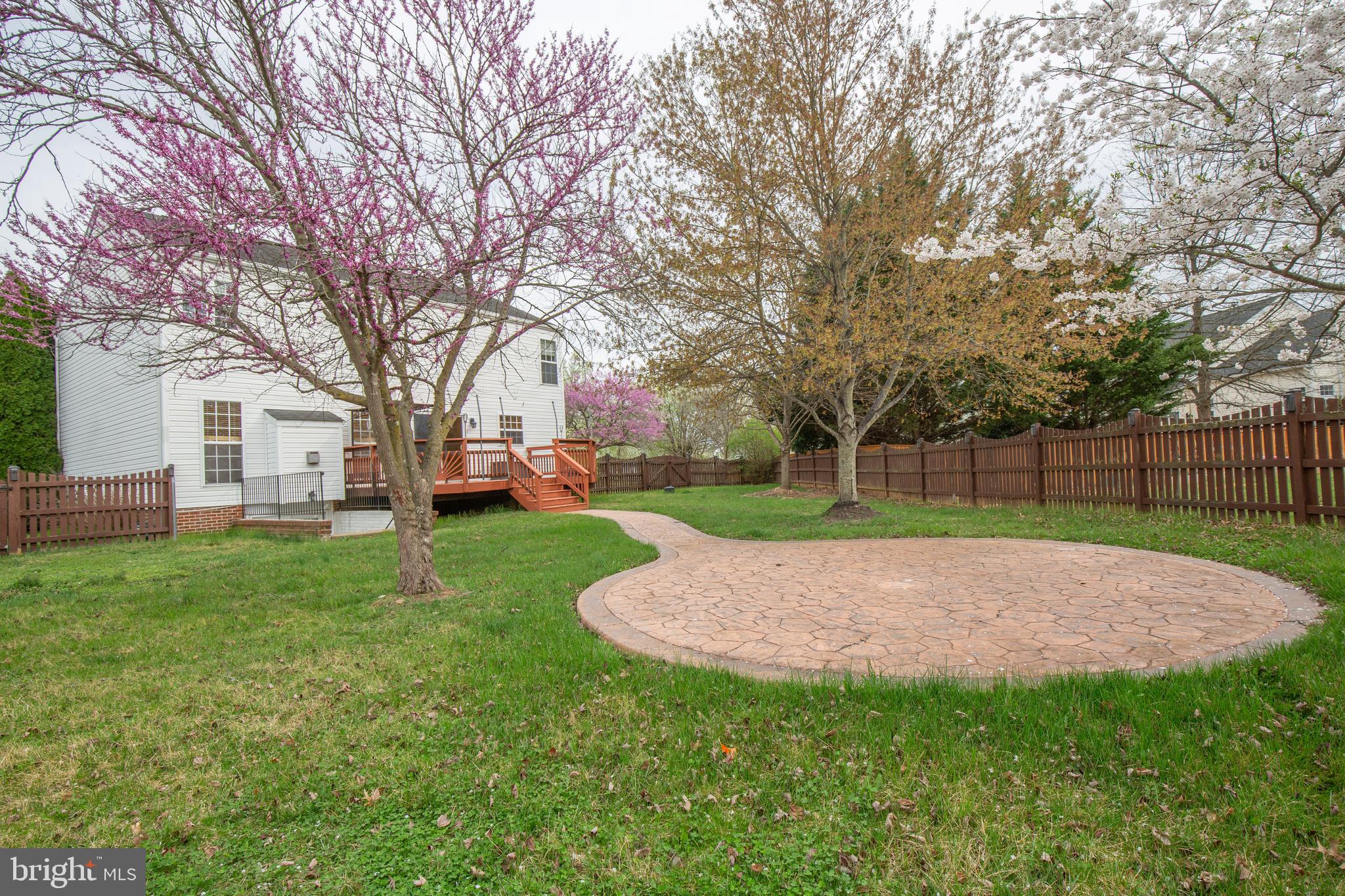 LOCUST HILL - Residential Lease