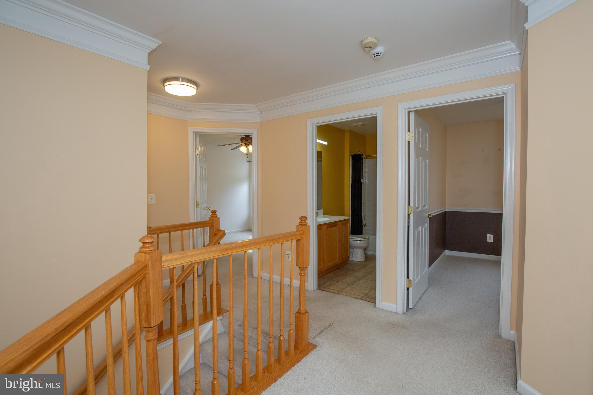 LOCUST HILL - Residential Lease