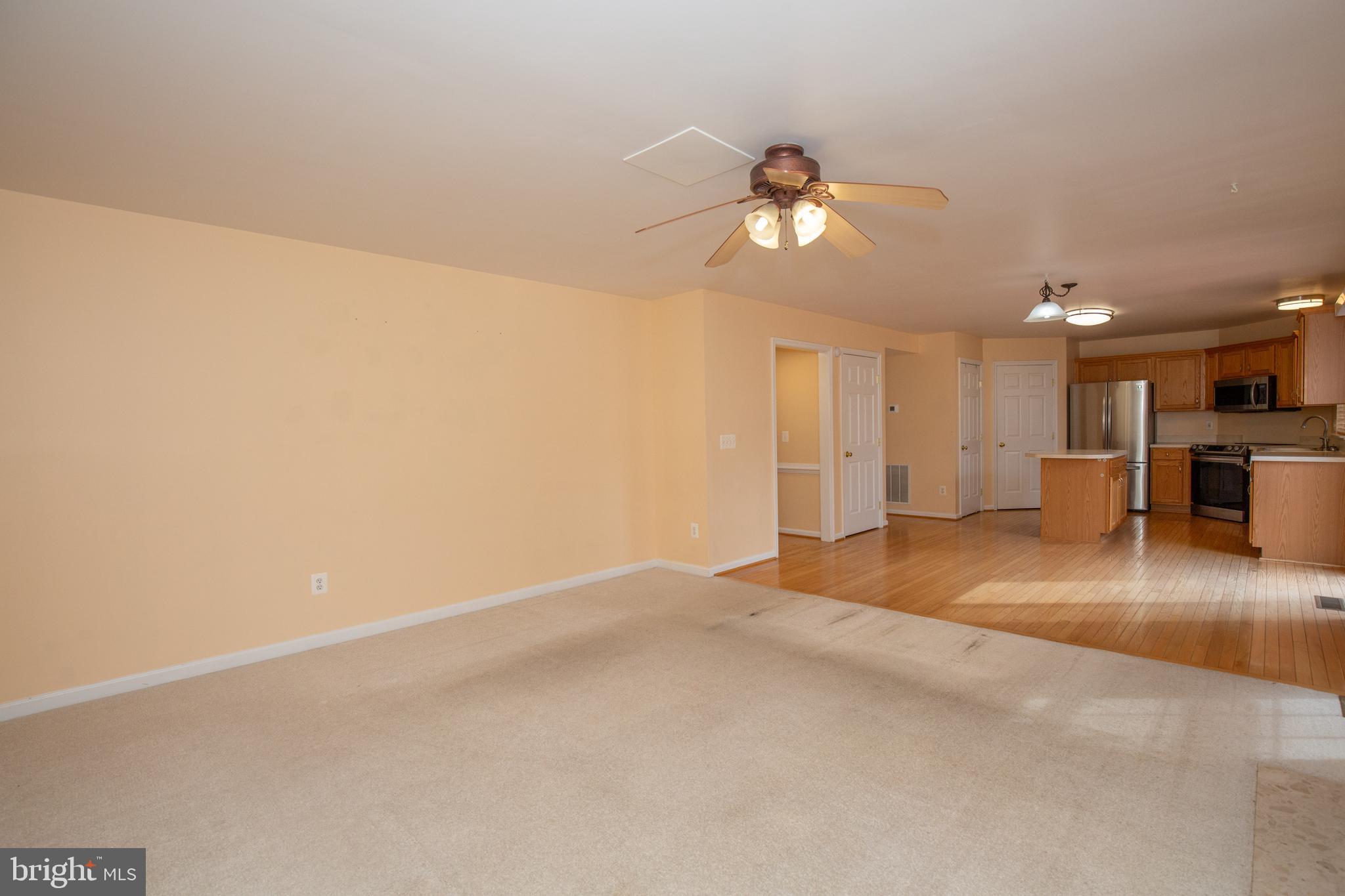 LOCUST HILL - Residential Lease