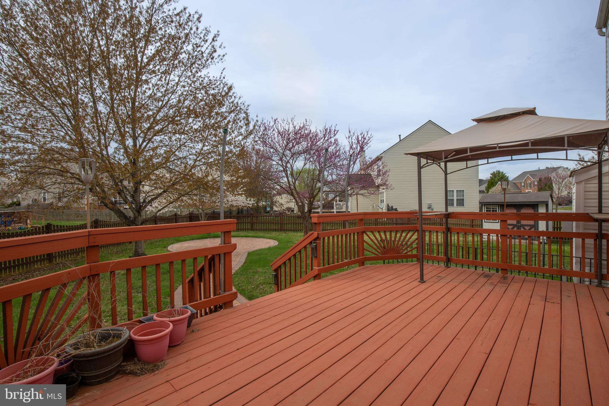 LOCUST HILL - Residential Lease