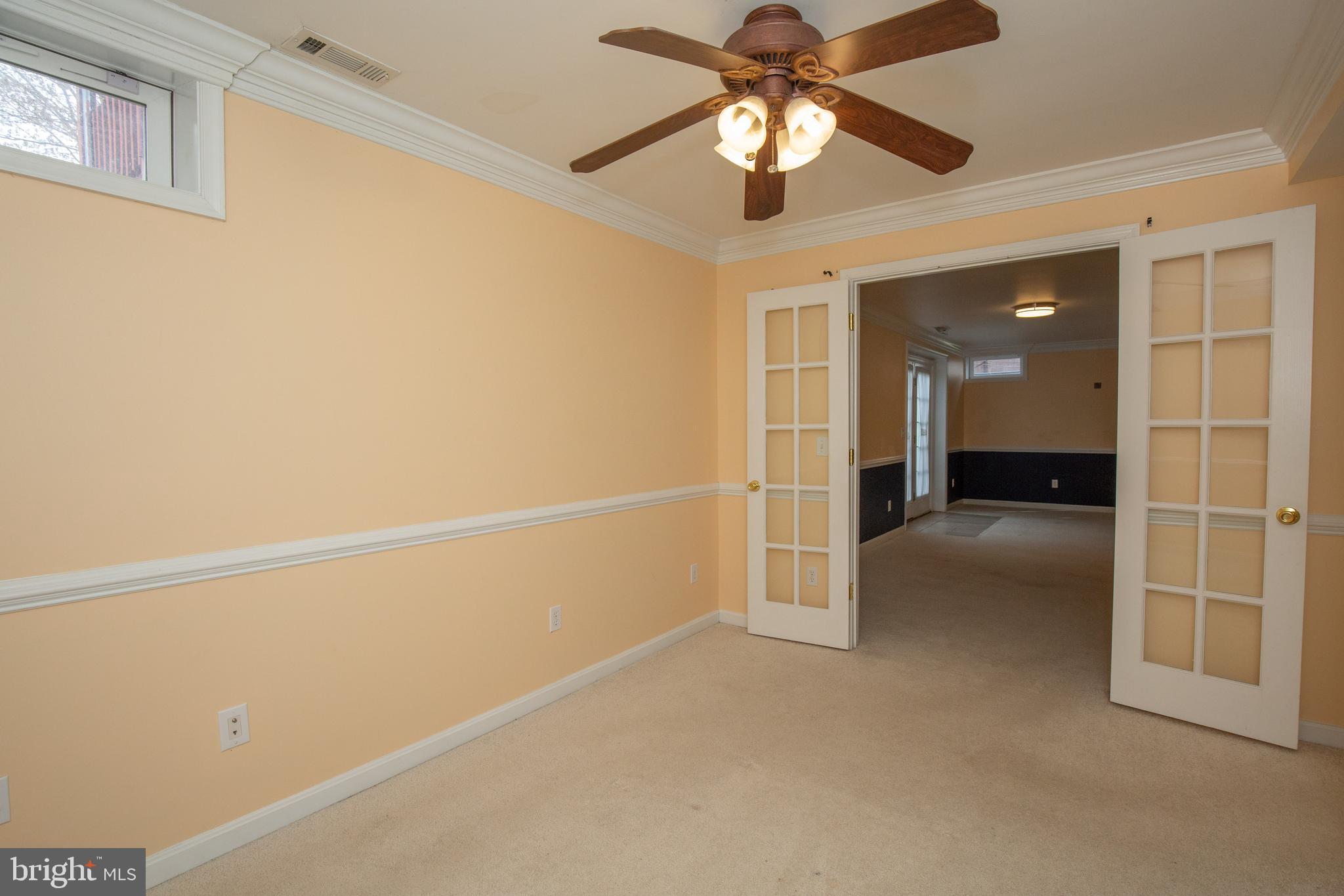 LOCUST HILL - Residential Lease