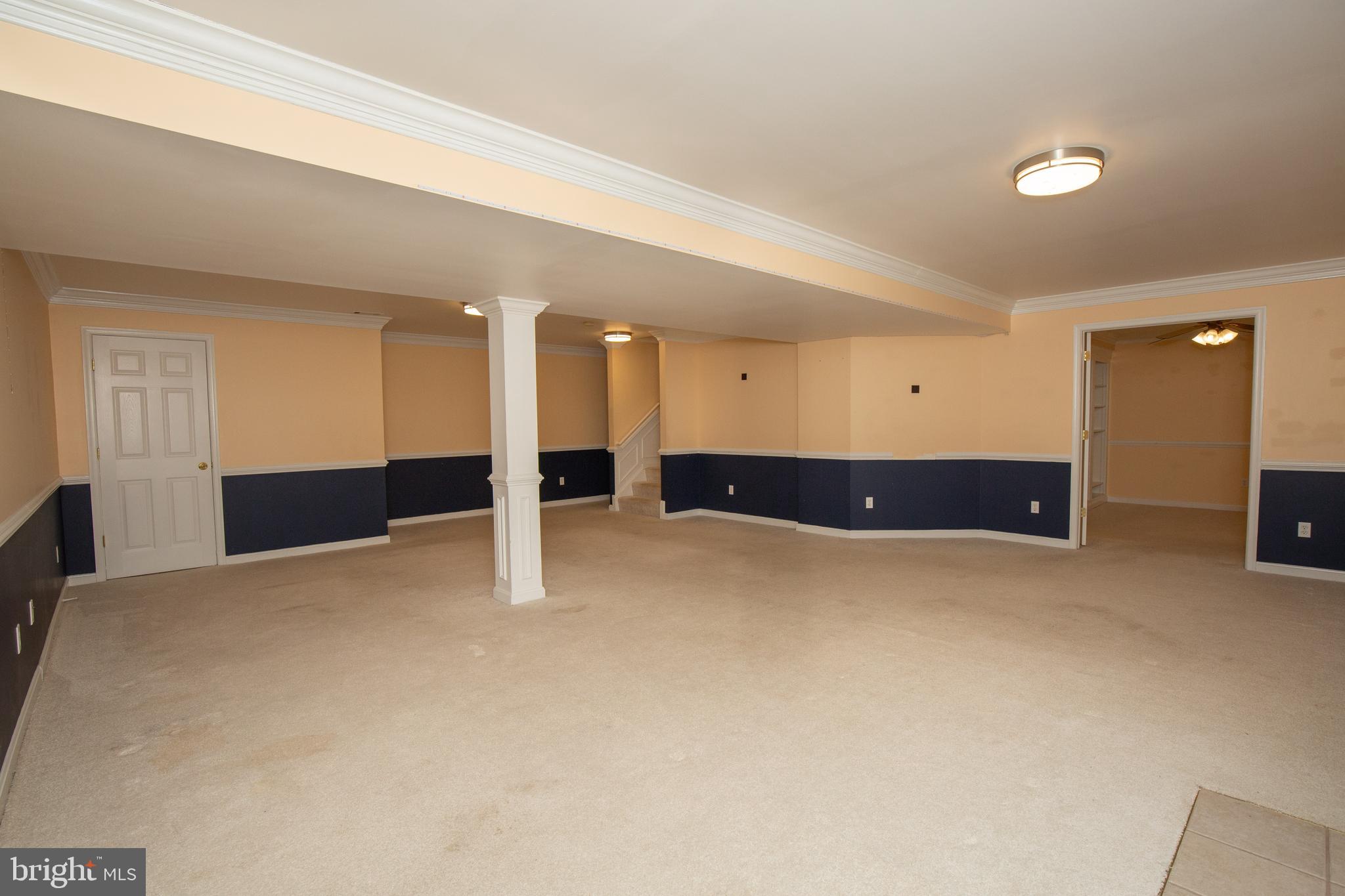 LOCUST HILL - Residential Lease