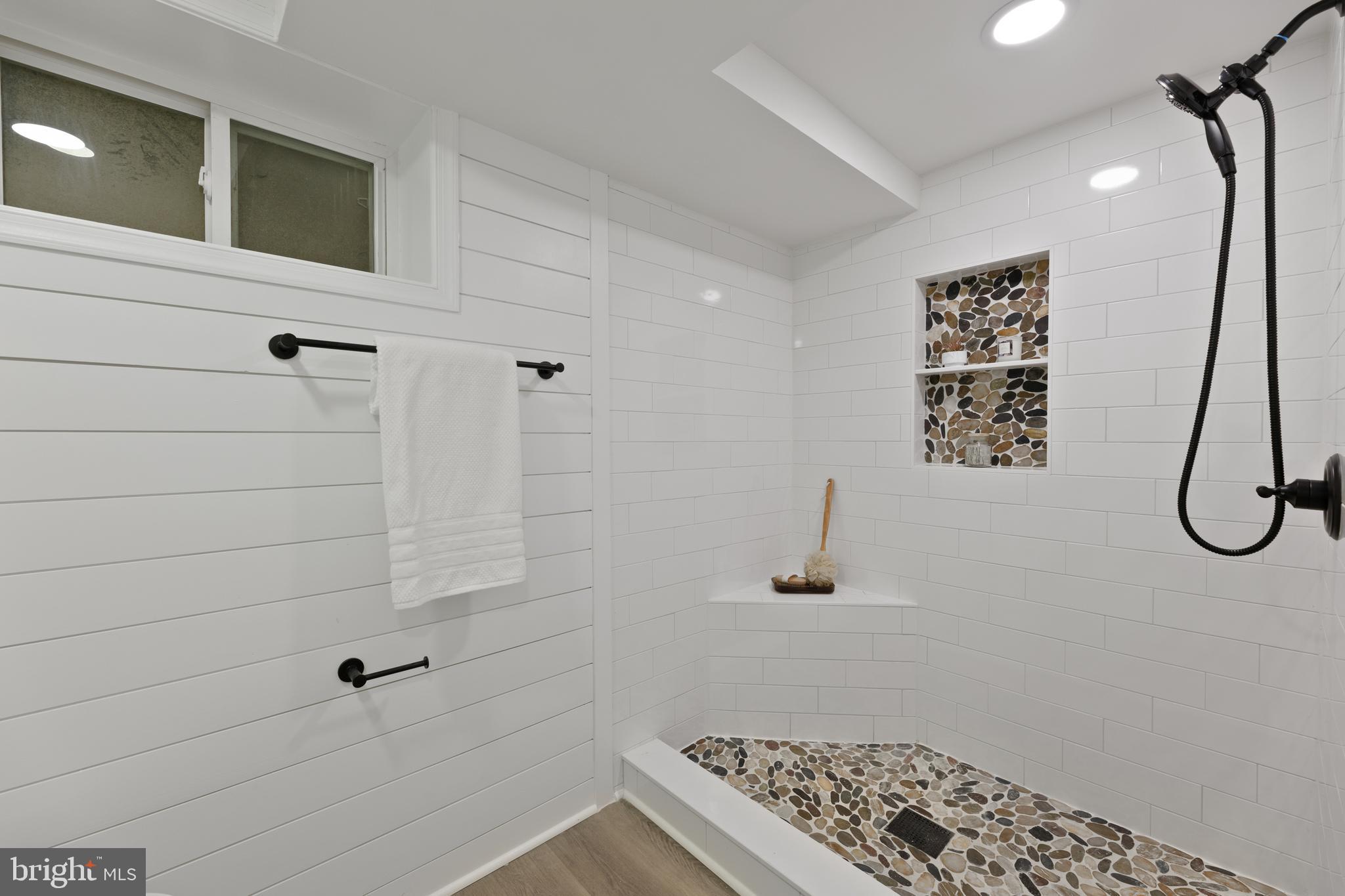 CHERRYDALE - Residential