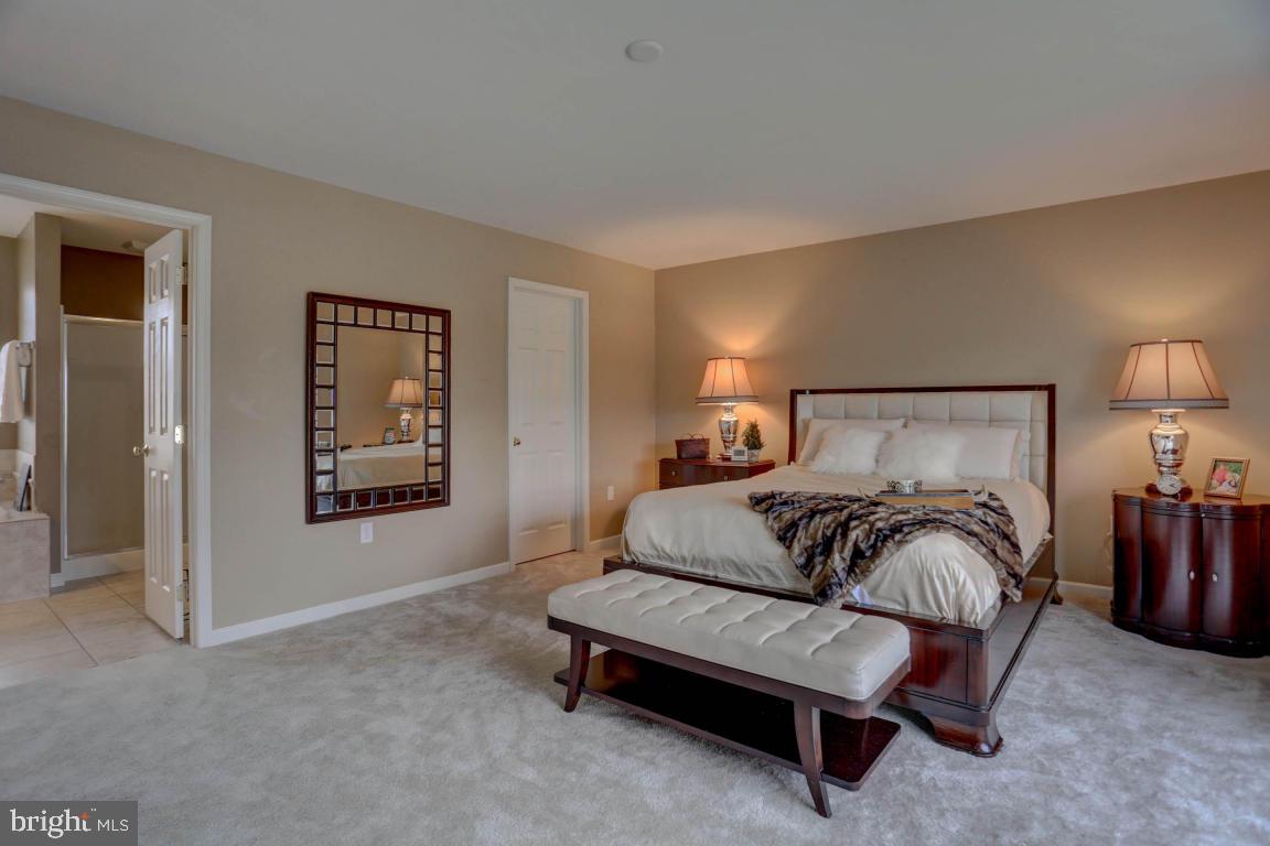 WINDY HILL - Residential