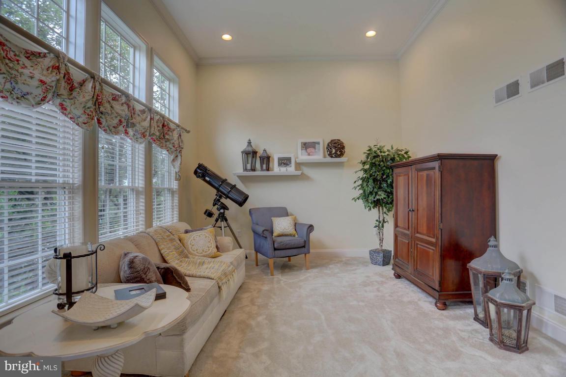 WINDY HILL - Residential