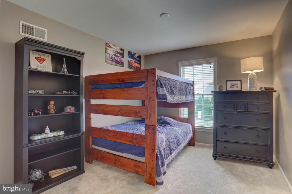 WINDY HILL - Residential