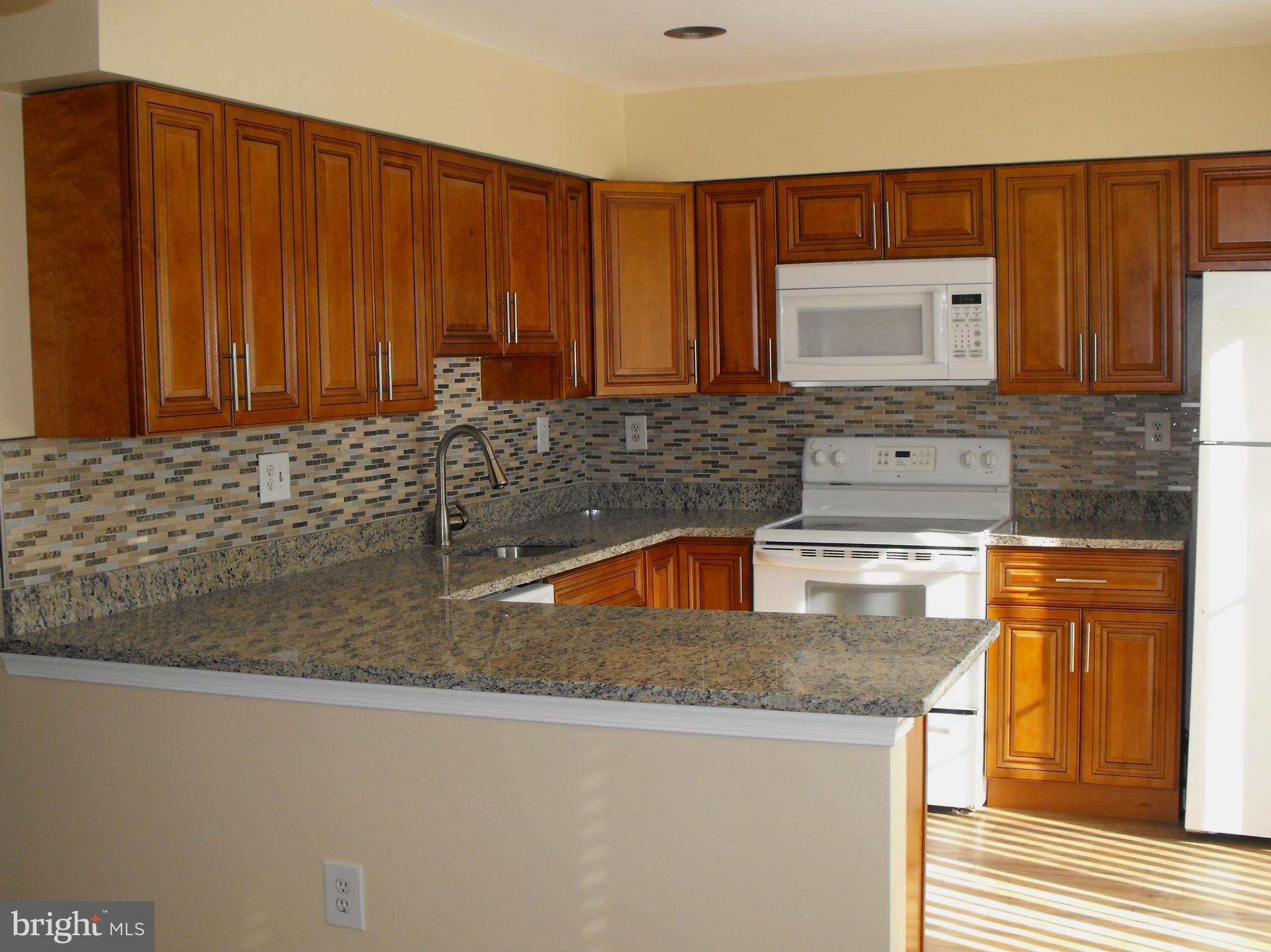 PRINCETON SQUARE PLAT FO - Residential Lease