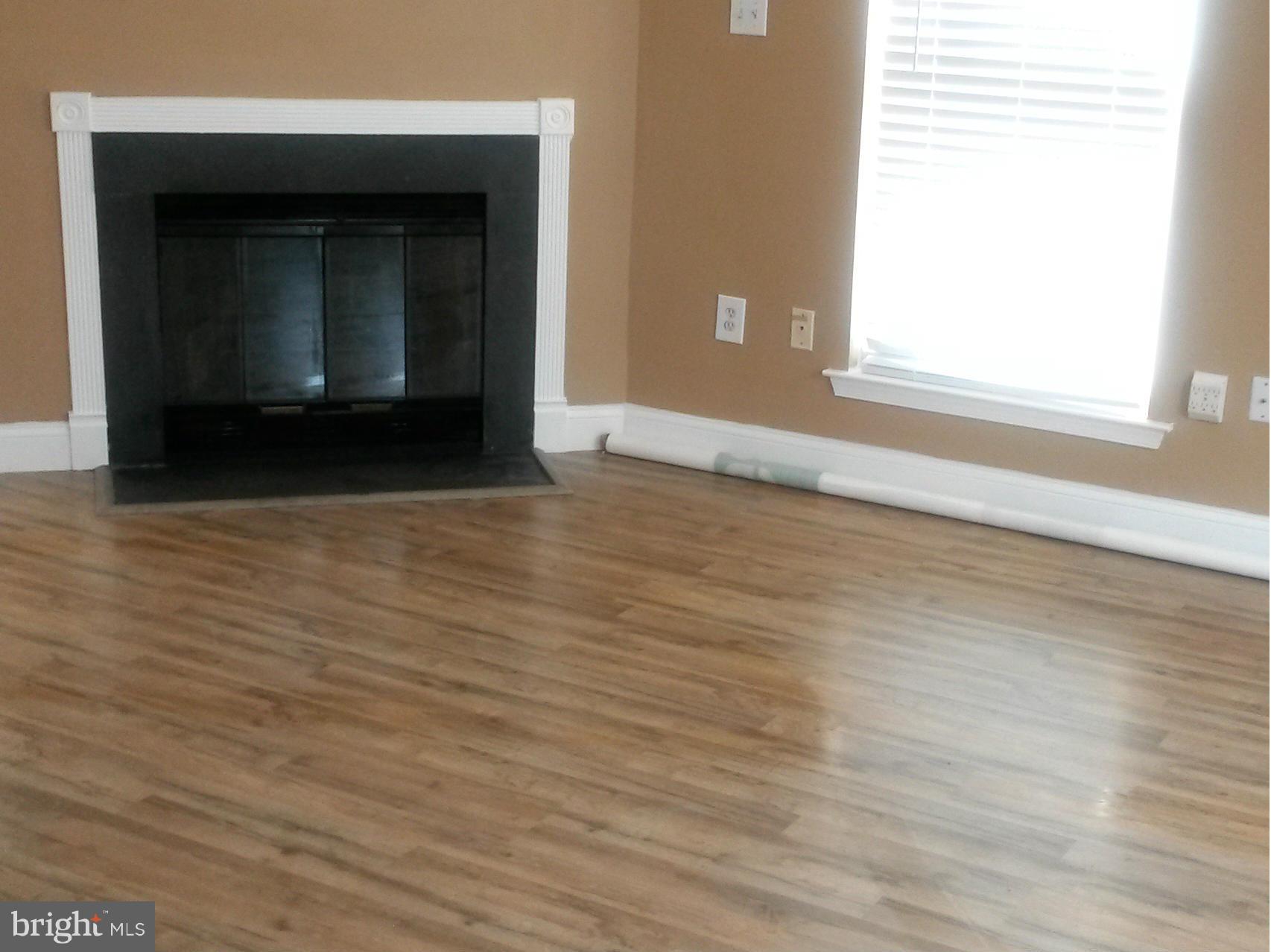 PRINCETON SQUARE PLAT FO - Residential Lease