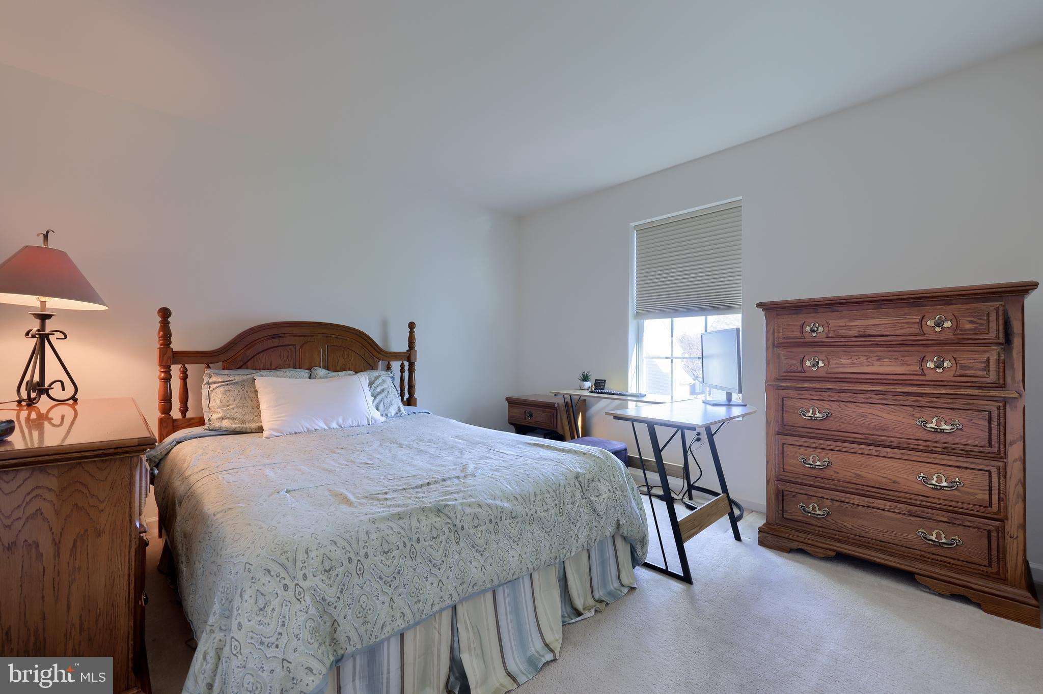 CHATSWORTH - Residential