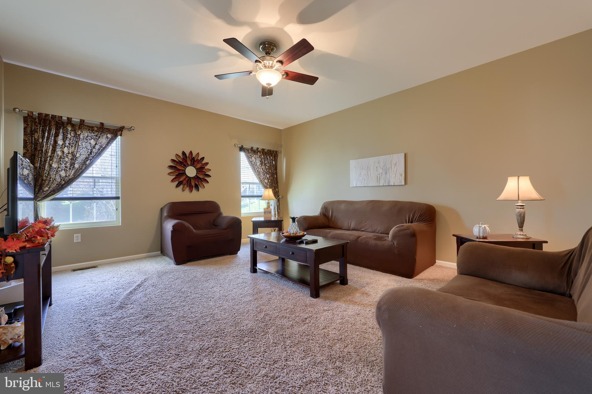 CHATSWORTH - Residential