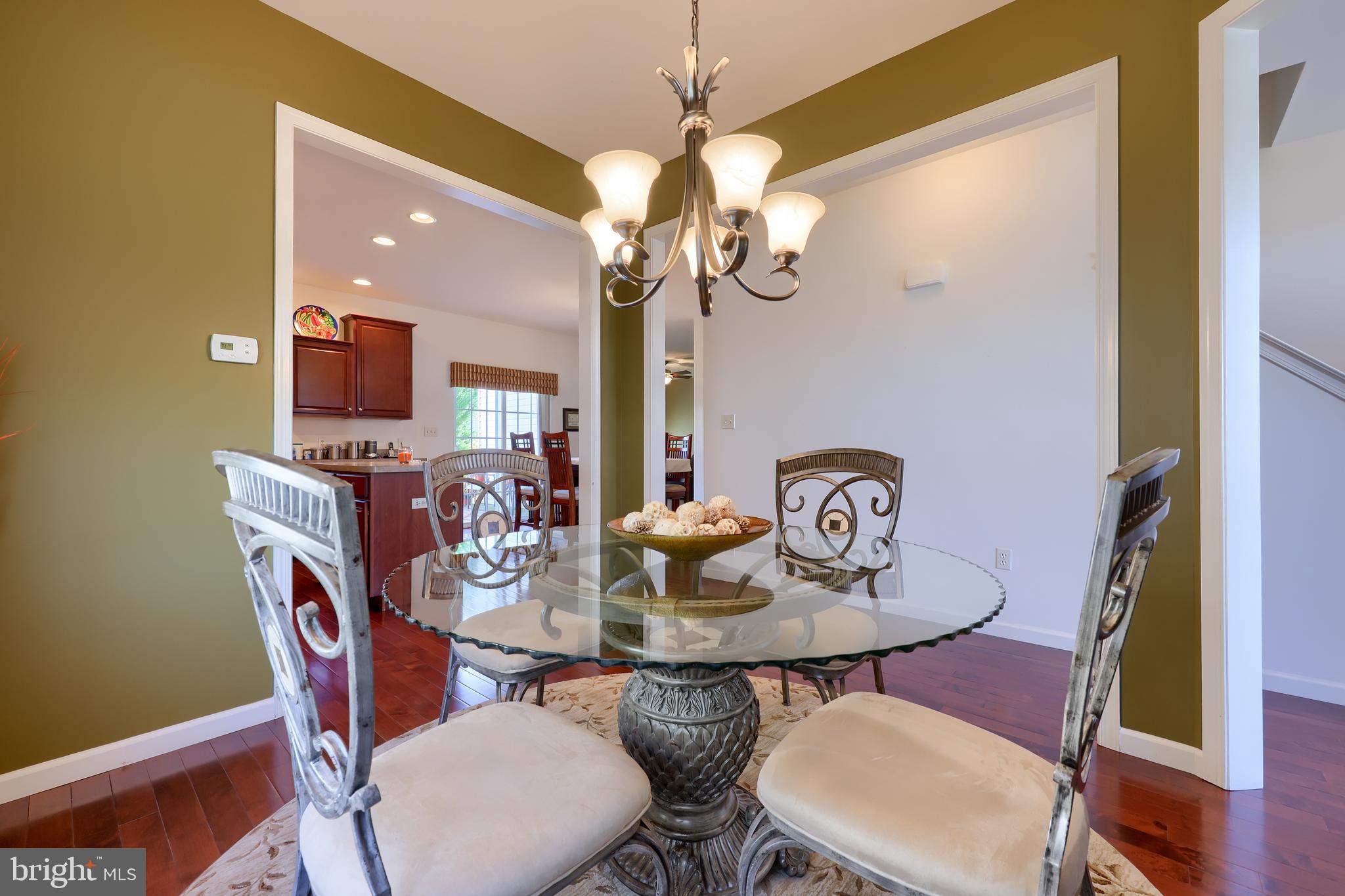 CHATSWORTH - Residential