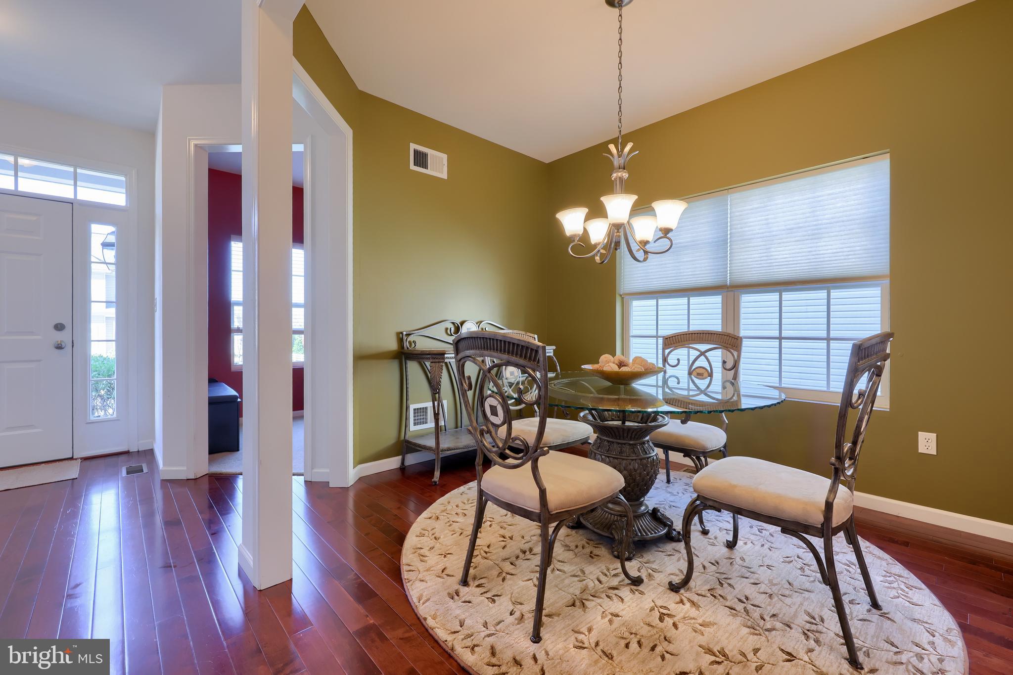 CHATSWORTH - Residential