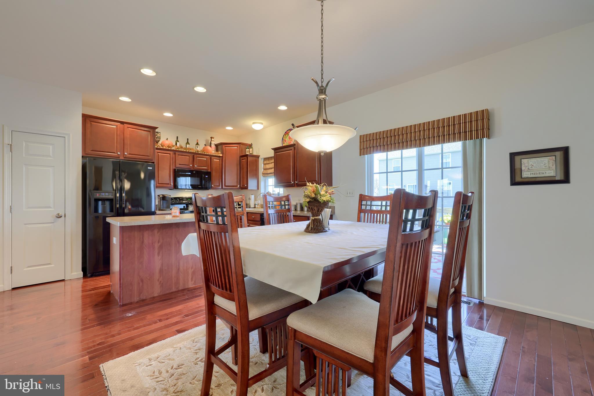 CHATSWORTH - Residential