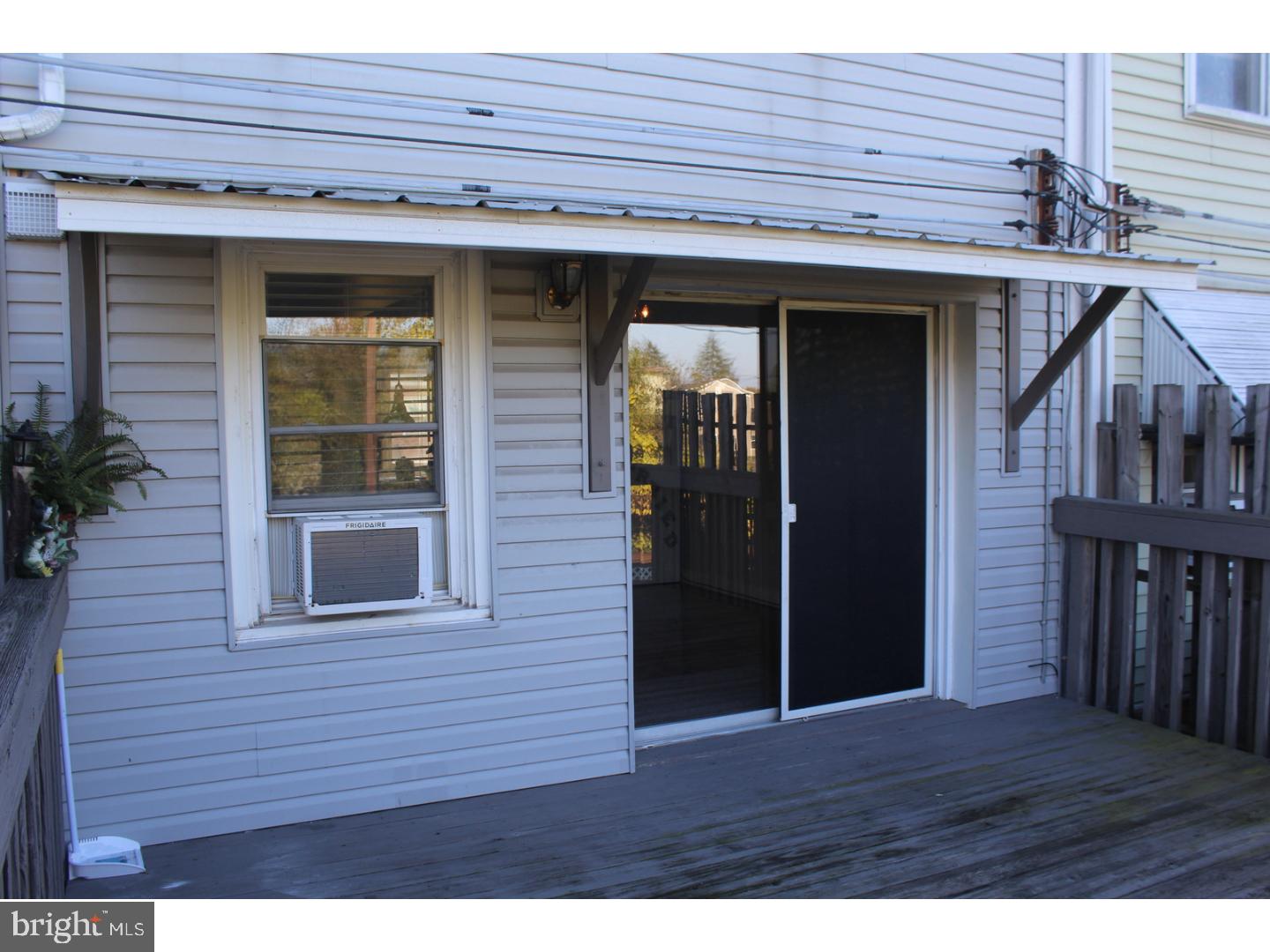 LANSDALE - Residential