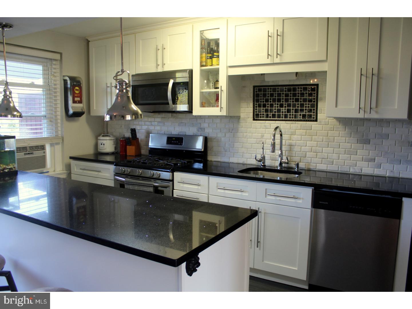 LANSDALE - Residential