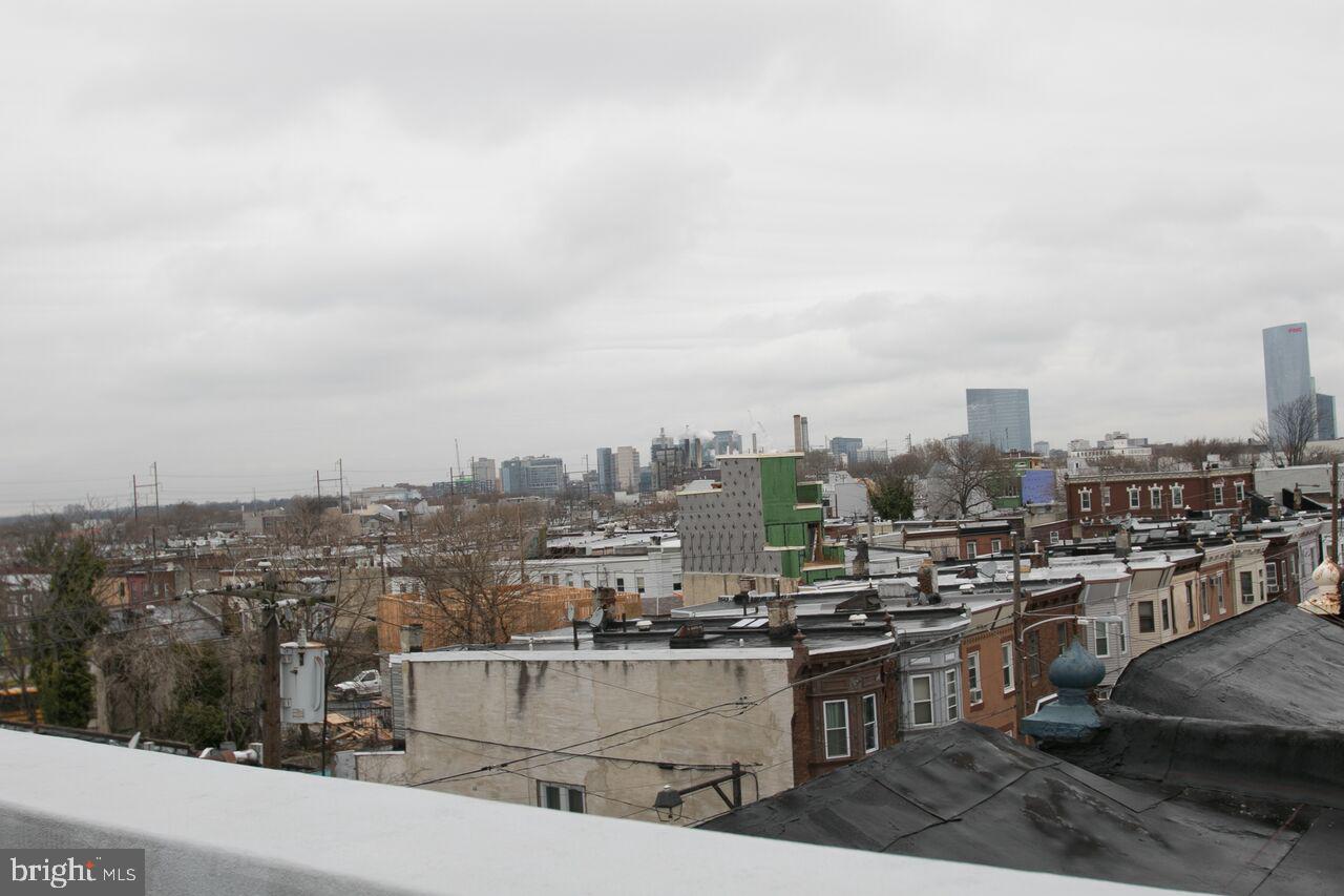 POINT BREEZE - Residential Income