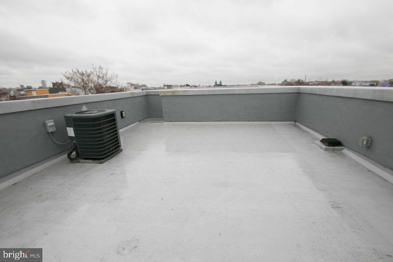 POINT BREEZE - Residential Income