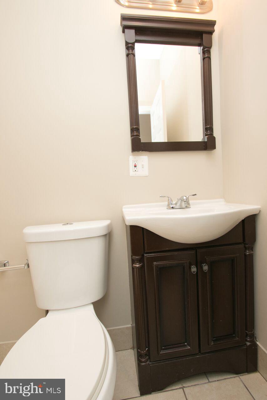 POINT BREEZE - Residential Income