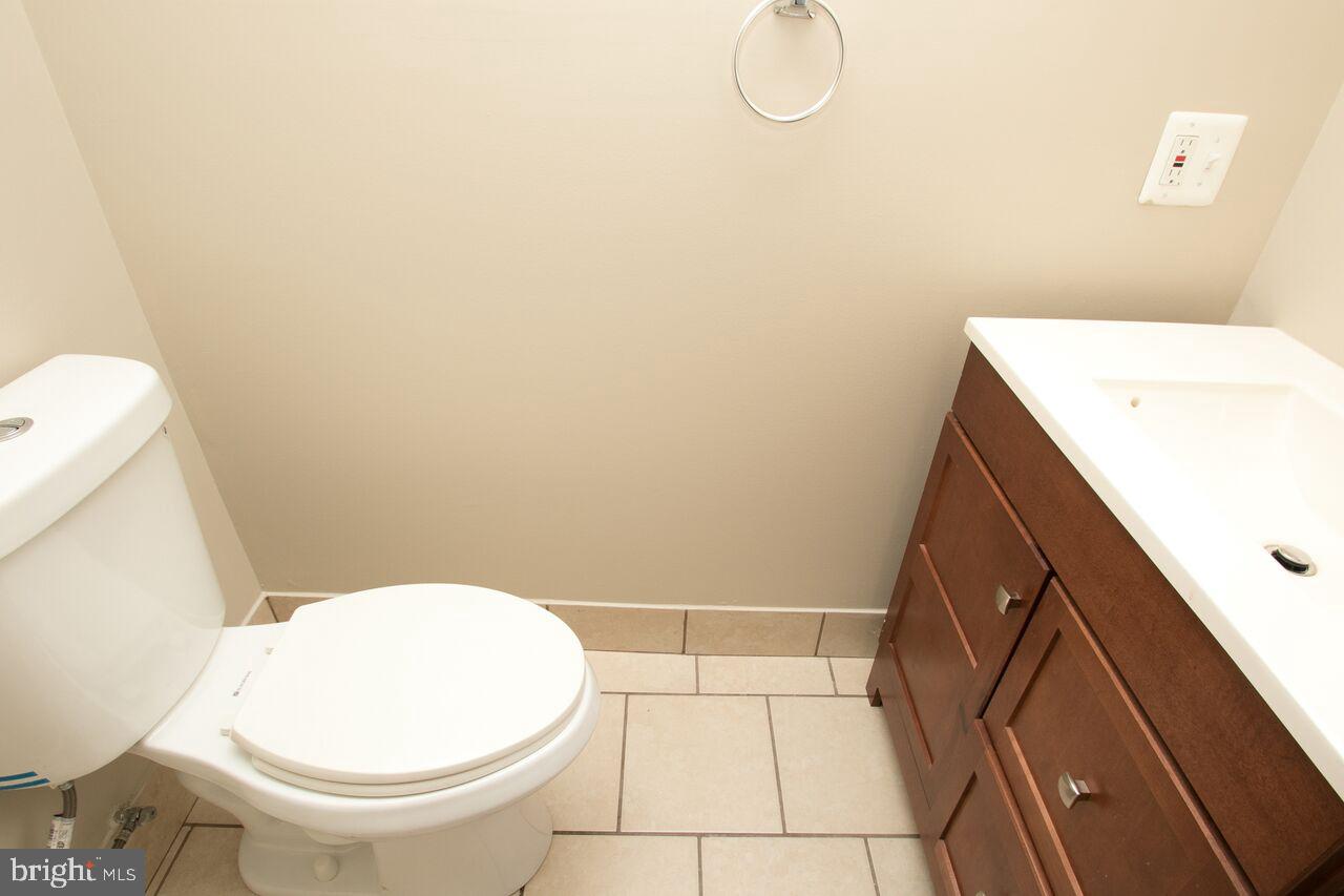 POINT BREEZE - Residential Income